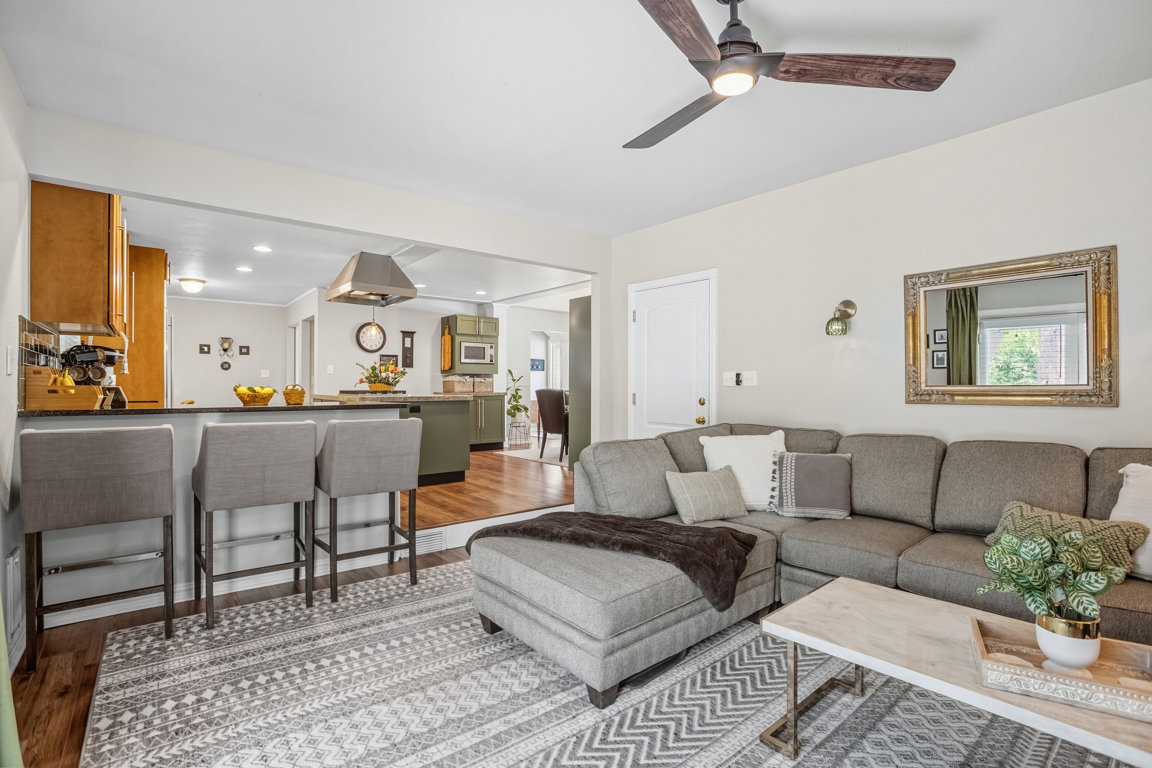 Breakfast Bar | Main Level