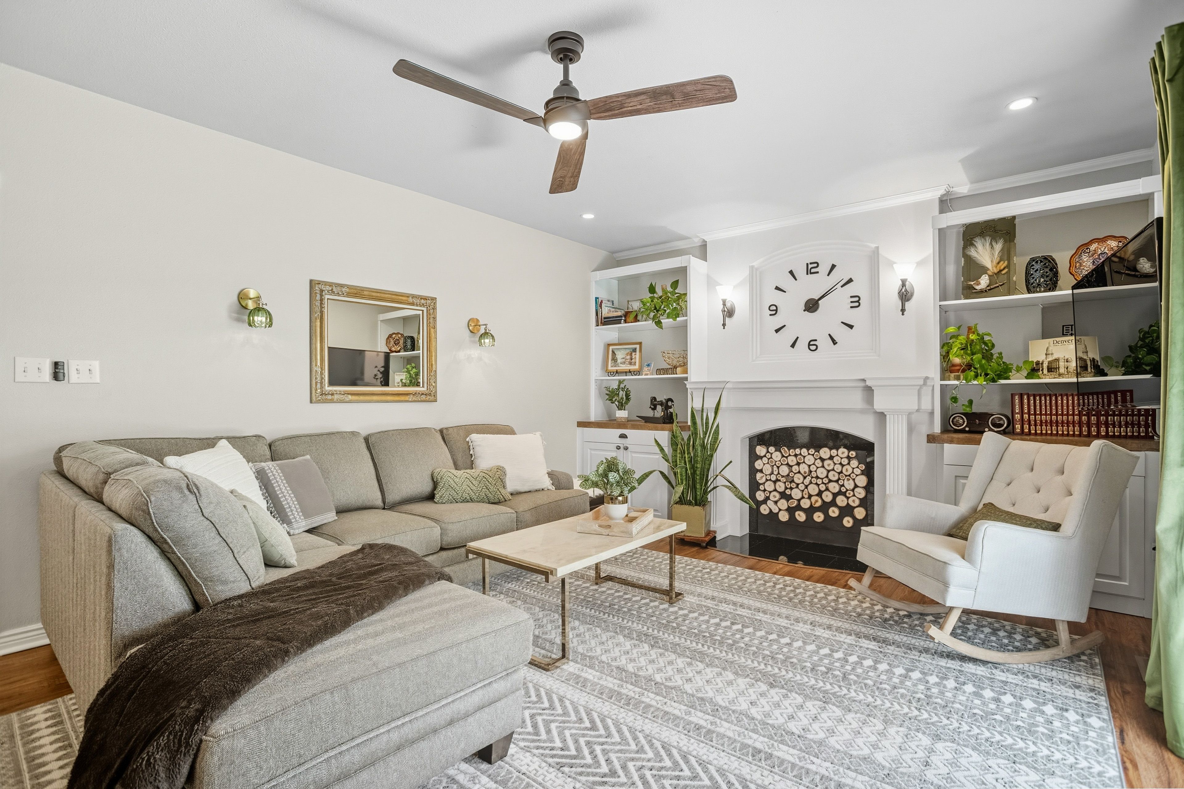 Living Room | Main Level | Smart TV