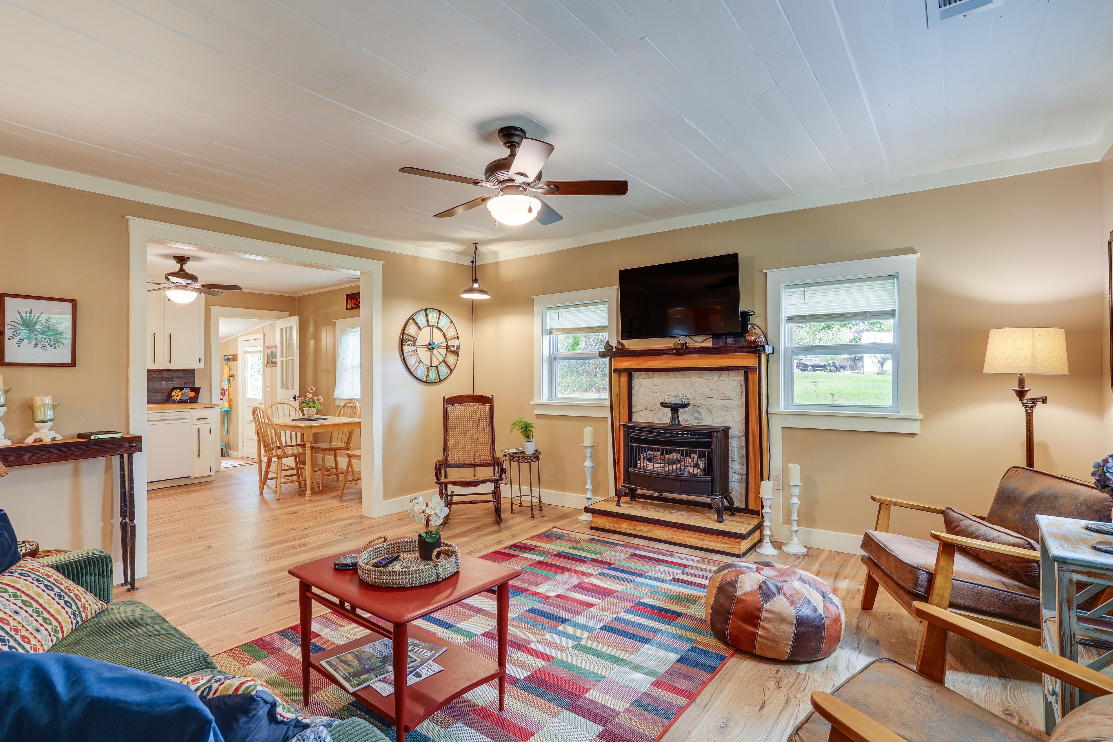 Mountain View Vacation Rental | 2BR | 2BA | 1,500 Sq Ft
