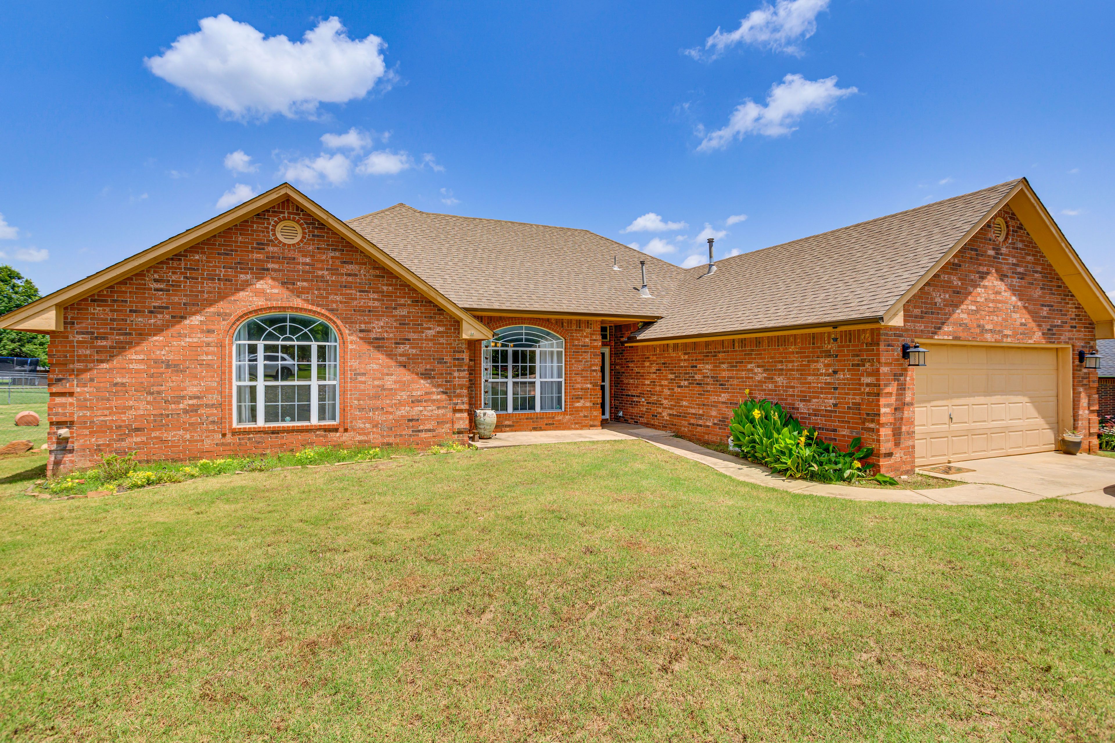 House Exterior | Parking | Driveway (4 Vehicles)