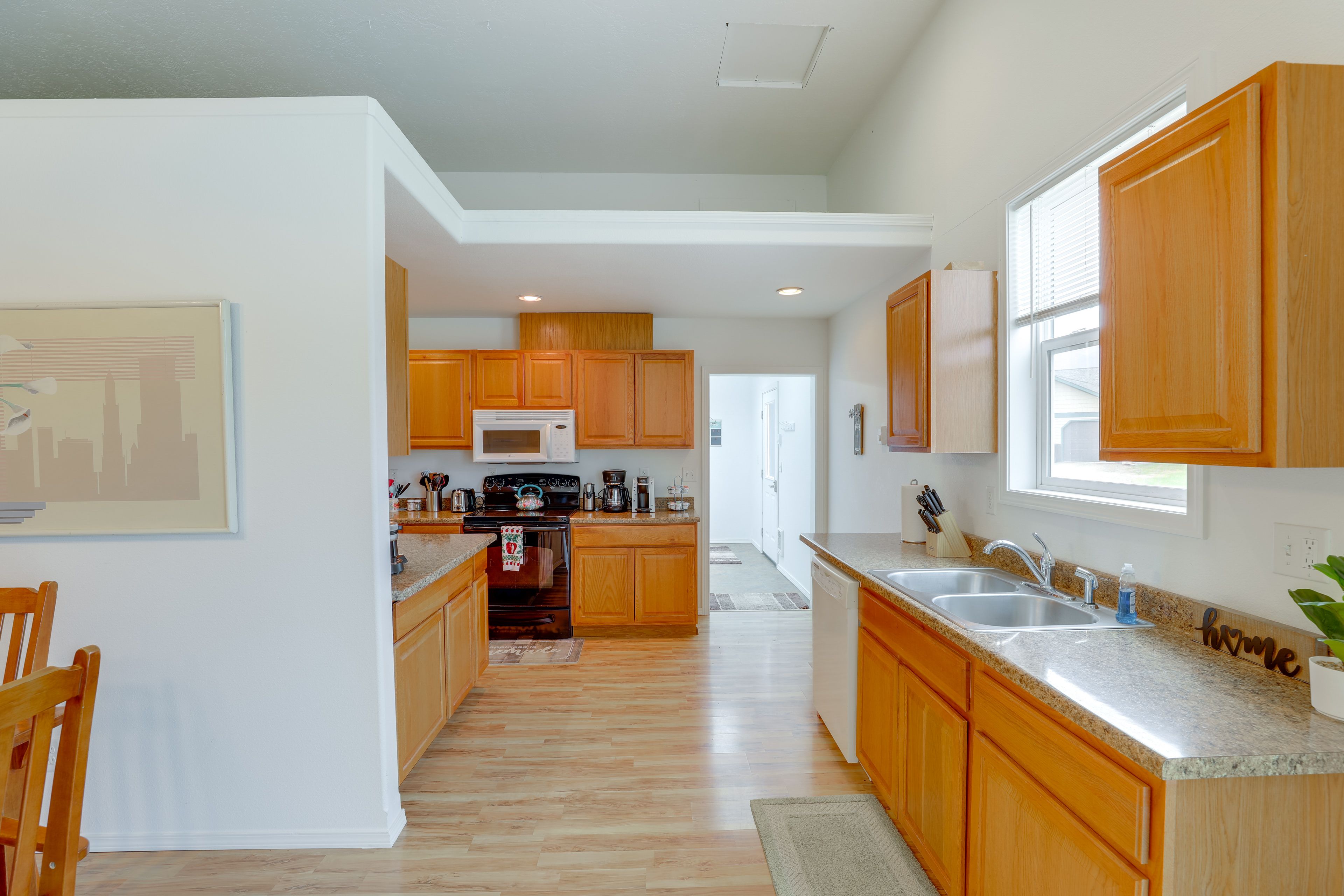 Kitchen | Cooking Basics | Drip & Keurig Coffee Makers | Microwave
