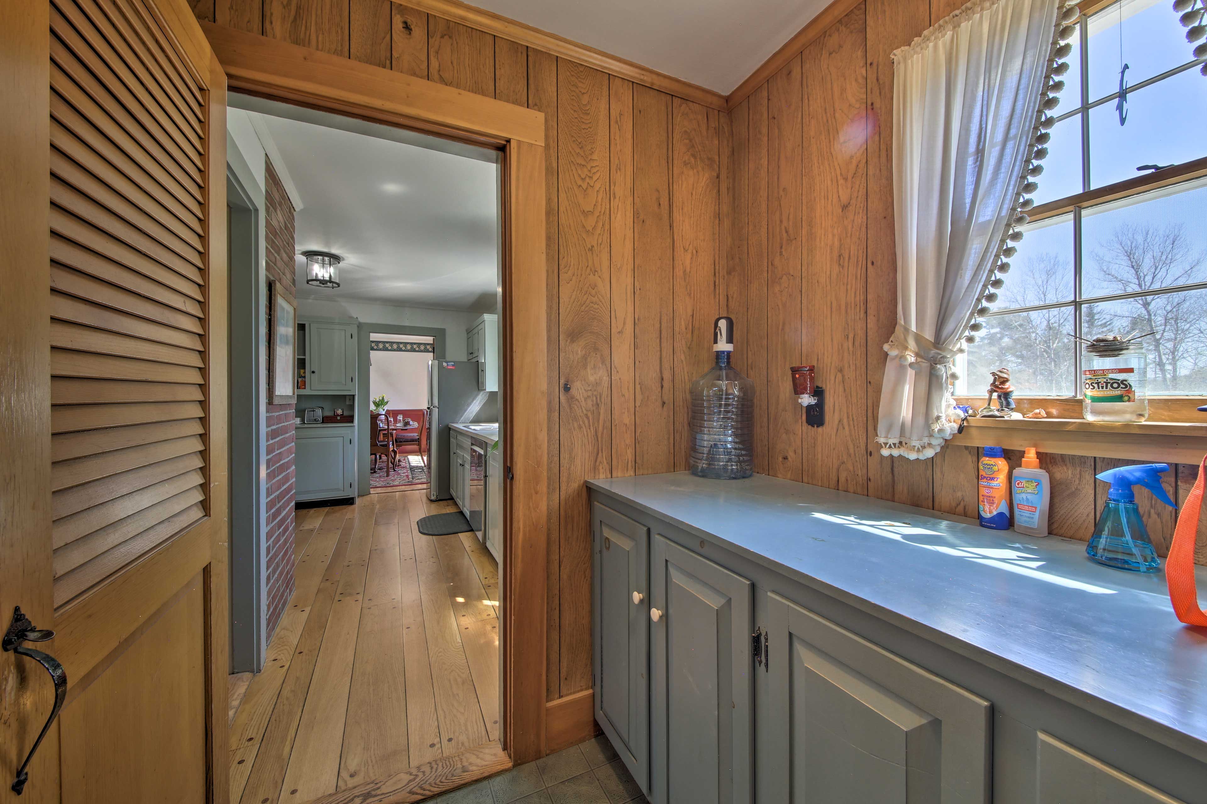 Pantry | Main Level