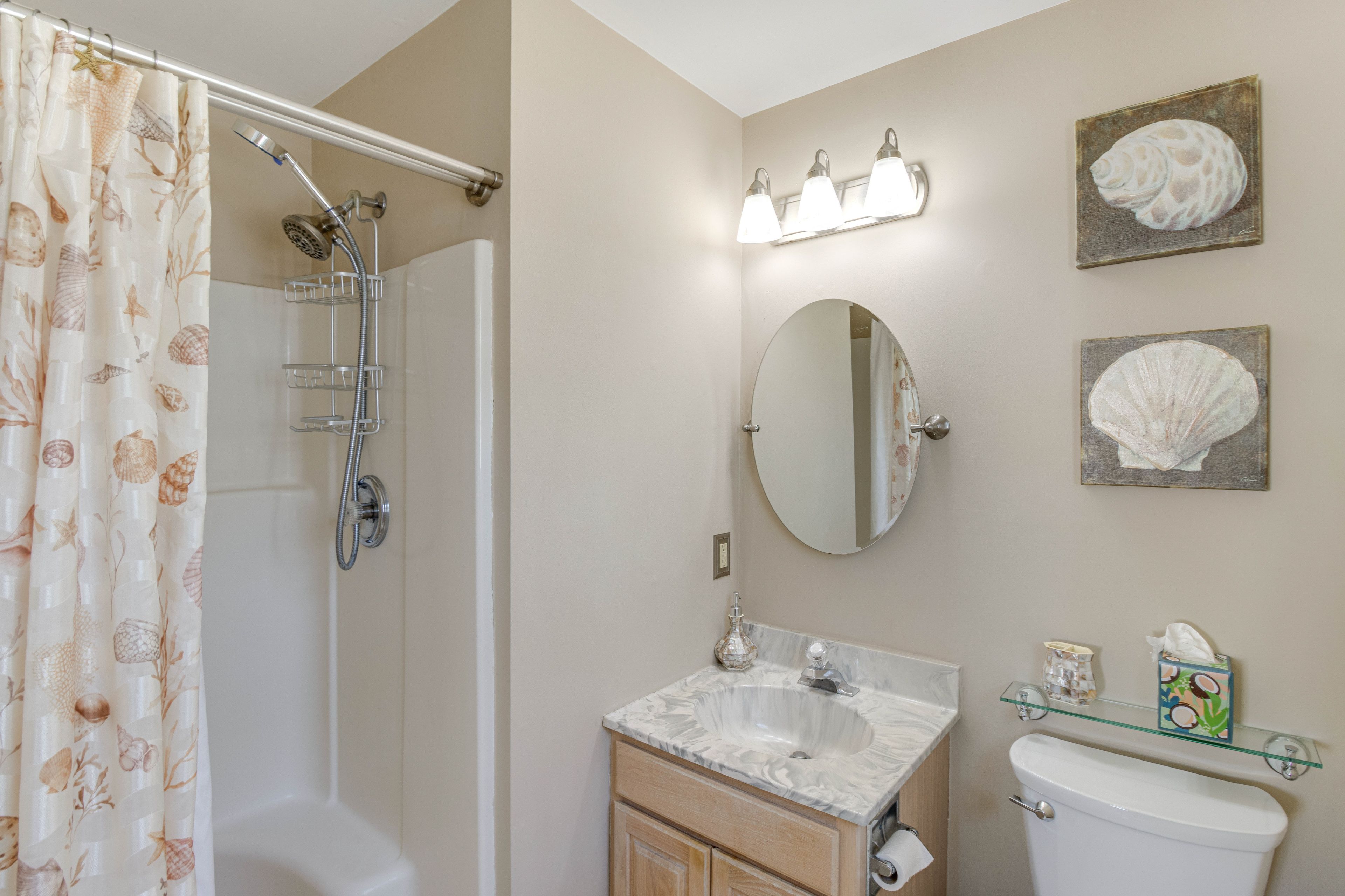 En-Suite Bathroom | Towels Not Provided