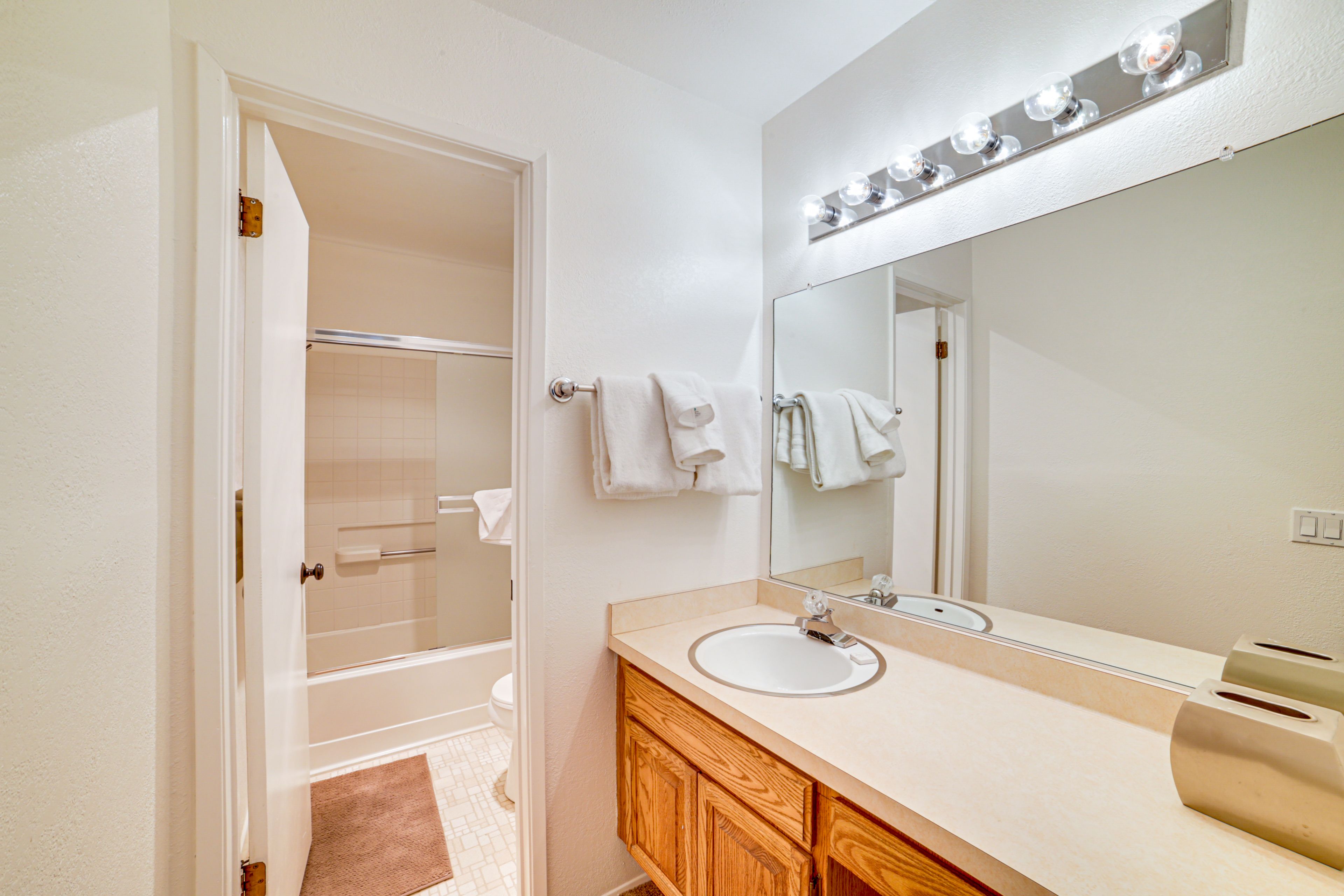 Bathroom | Towels Provided | 1st Floor