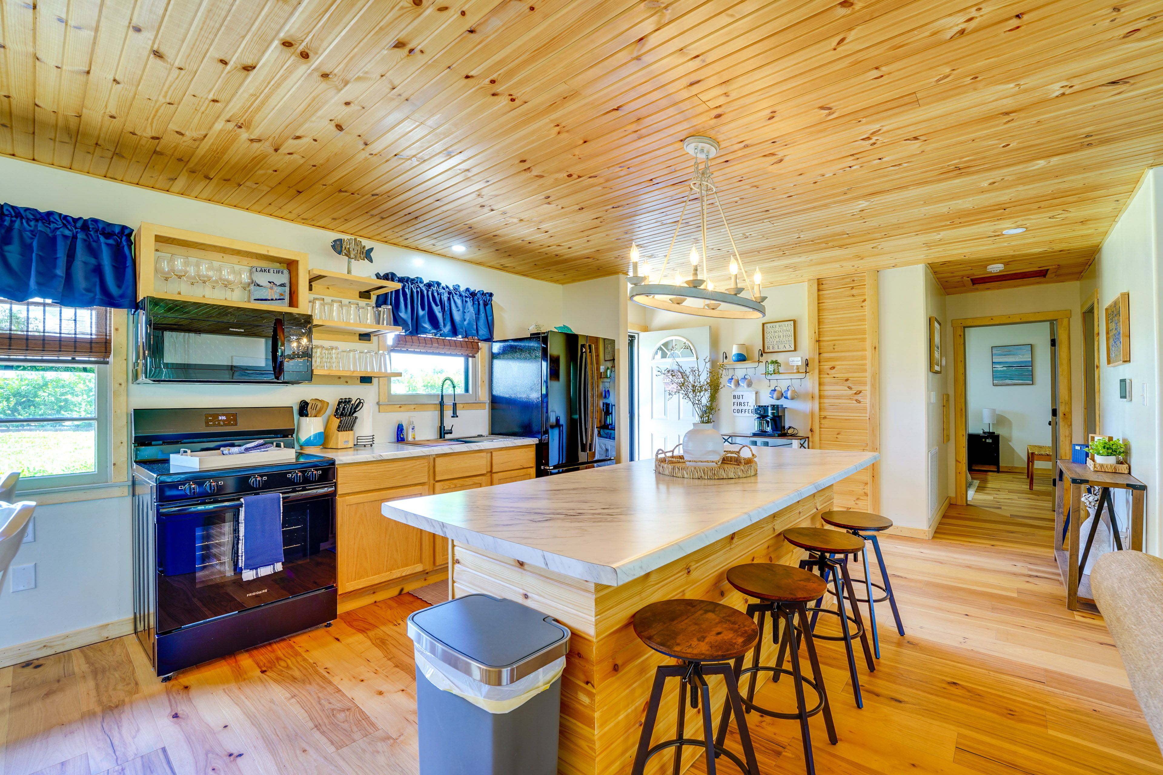 Kitchen | Dual Drip & Pod Coffee Maker | Dishwasher | Cooking Basics