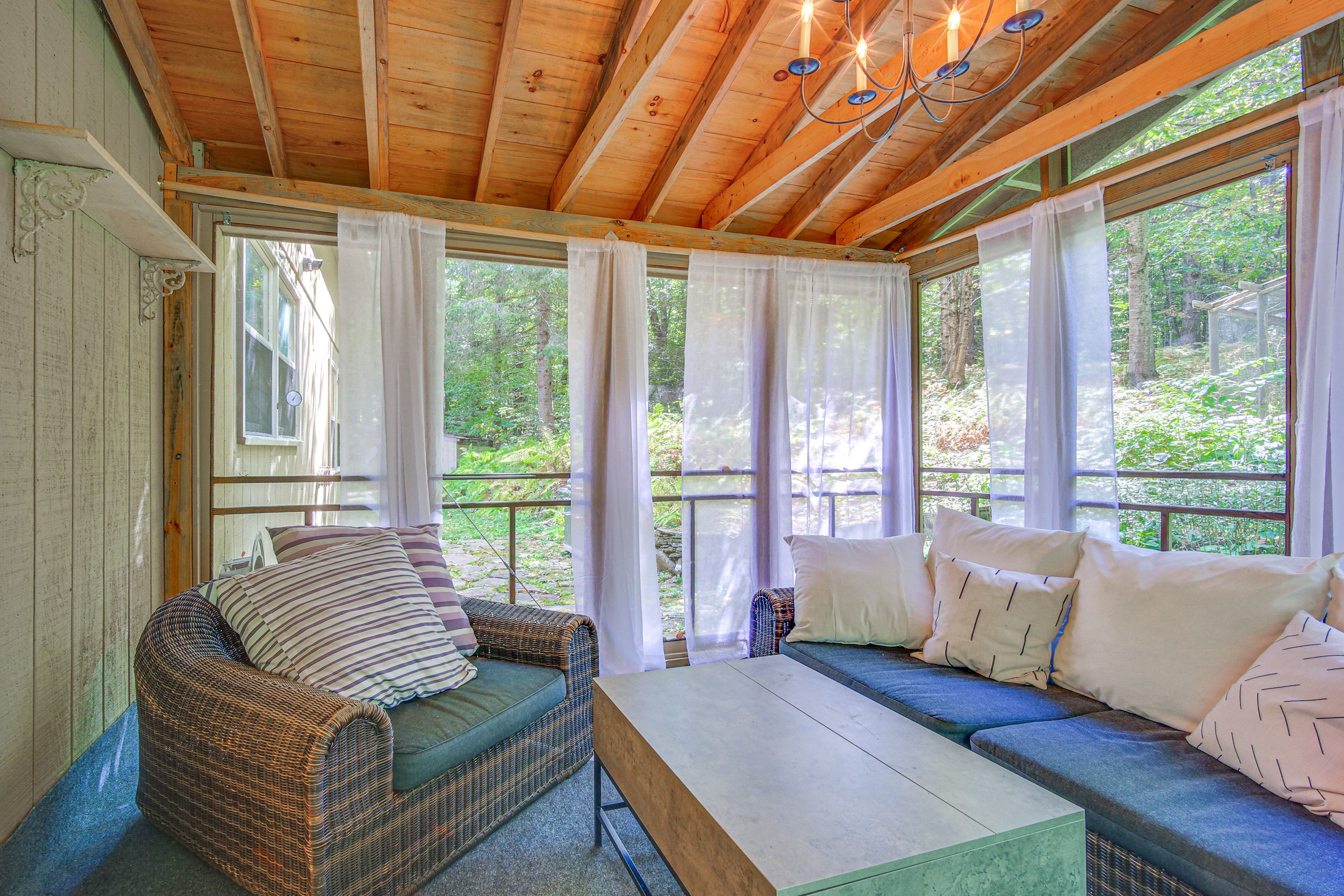Screened-In Porch