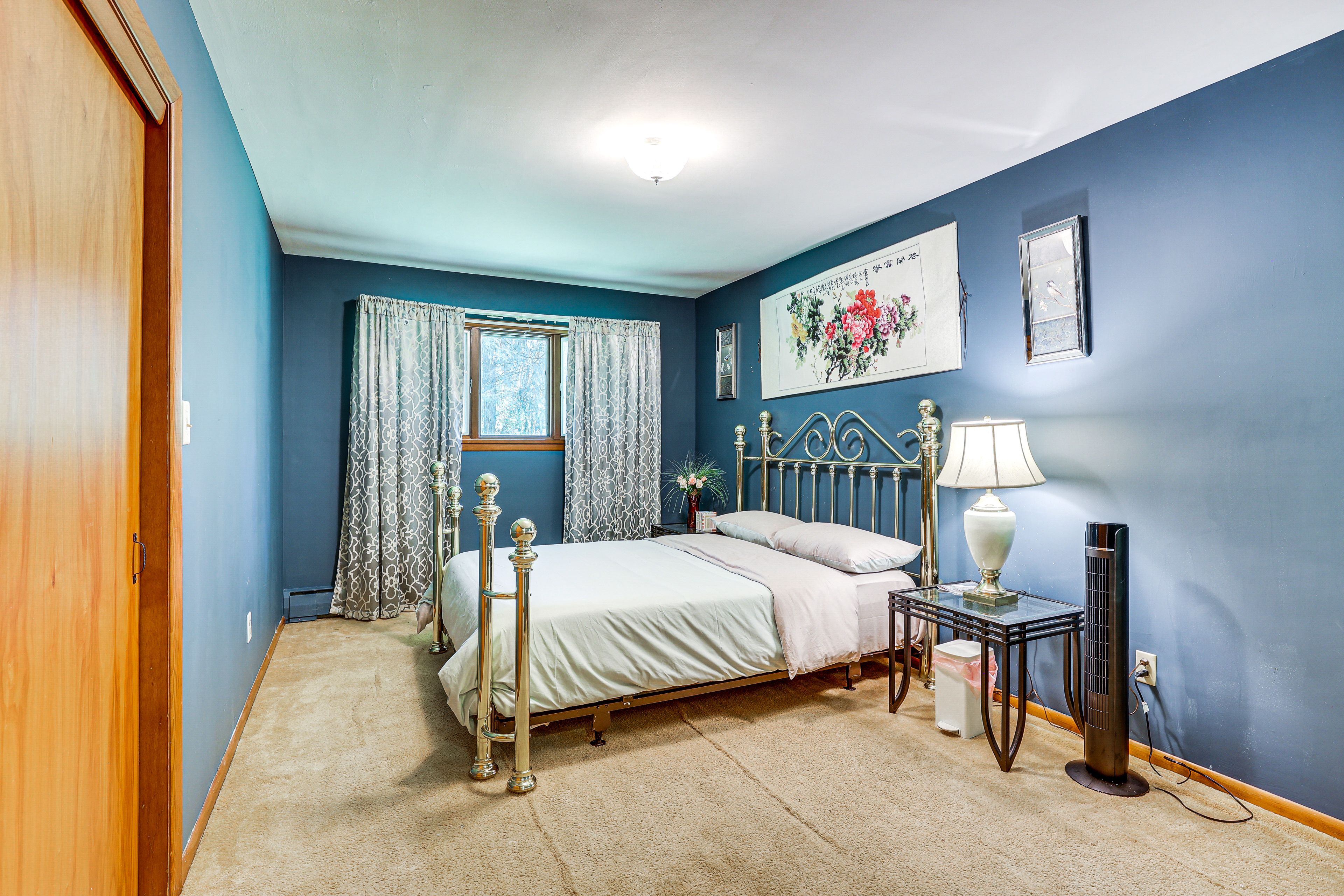 Bedroom 2 | Queen Bed | 1st Floor