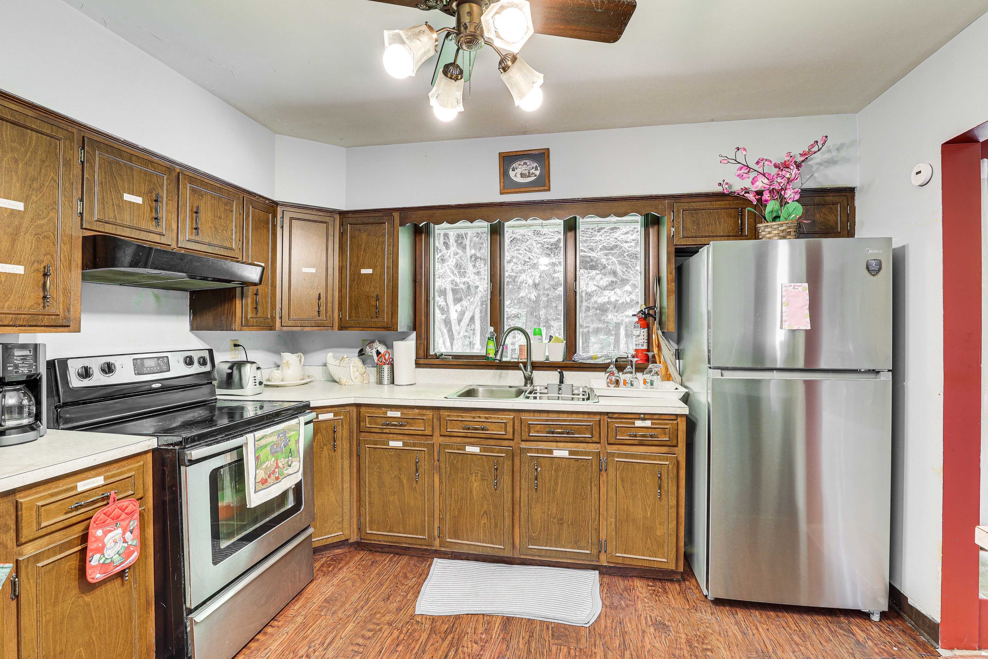 Kitchen | Trash Bags & Paper Towels | 1st Floor