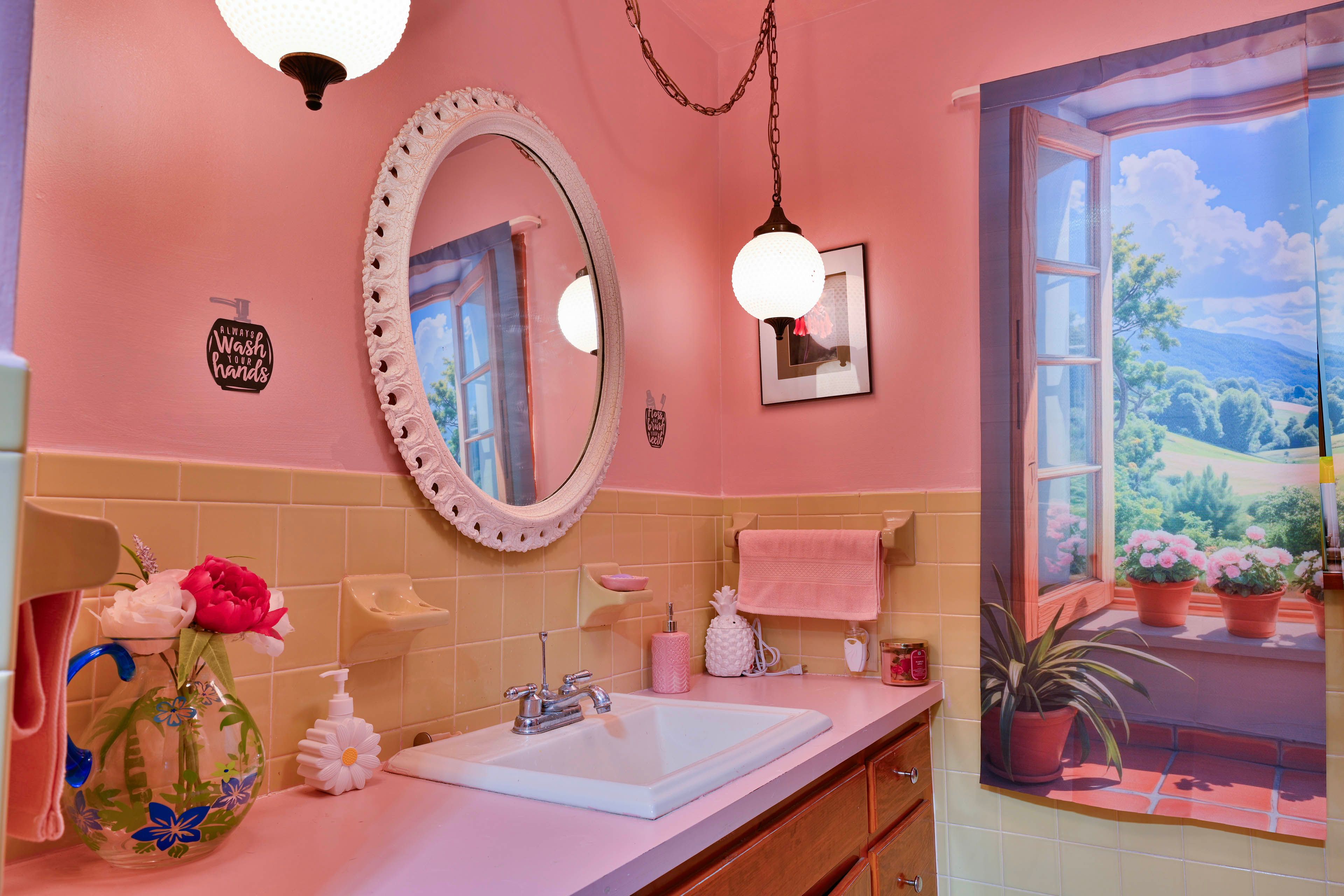 Full Bathroom | 1st Floor