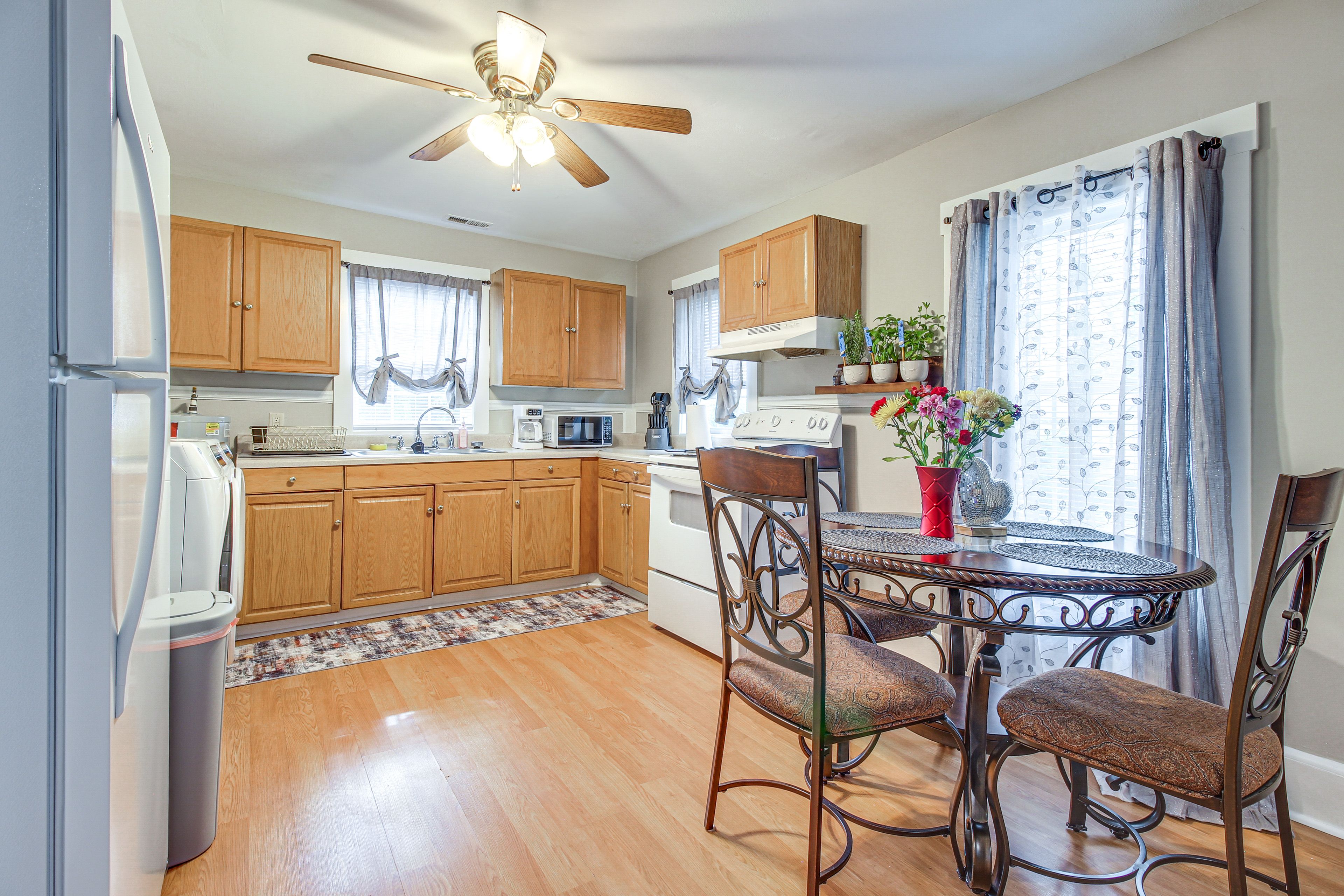Kitchen | Cooking Basics | Drip Coffee Maker | Microwave