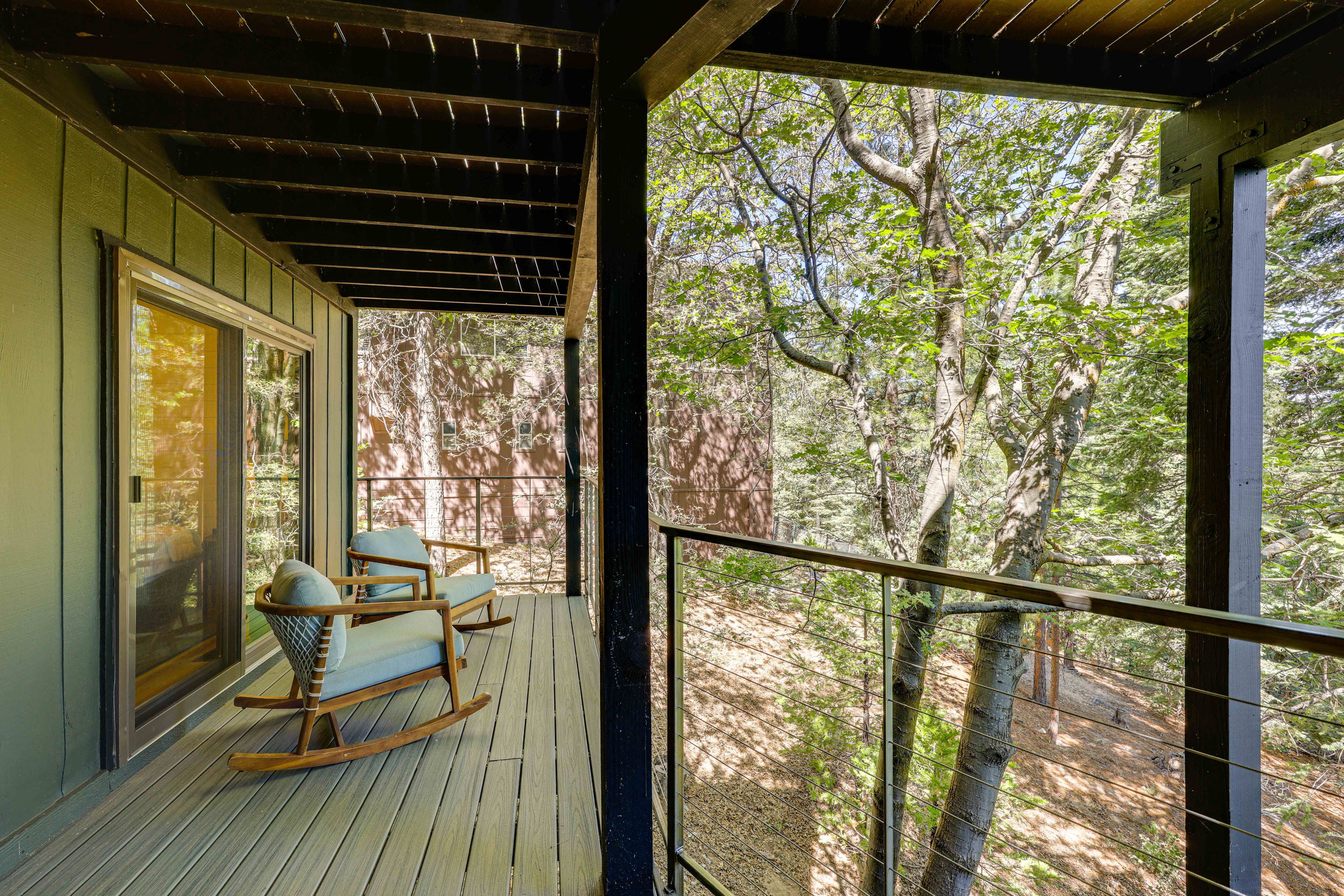 Lower Deck | Seating