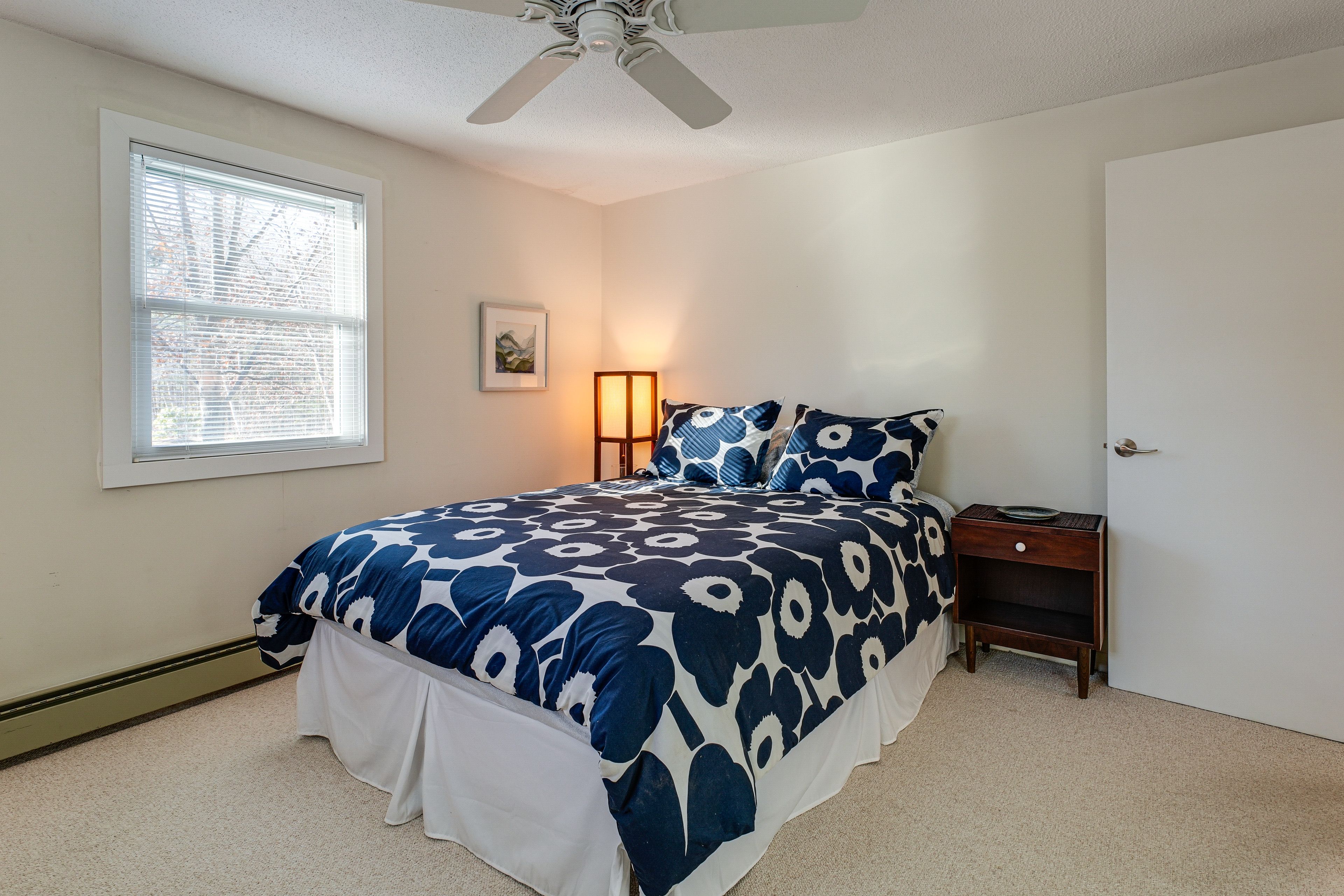 Bedroom 2 | 2nd Floor | Queen Bed