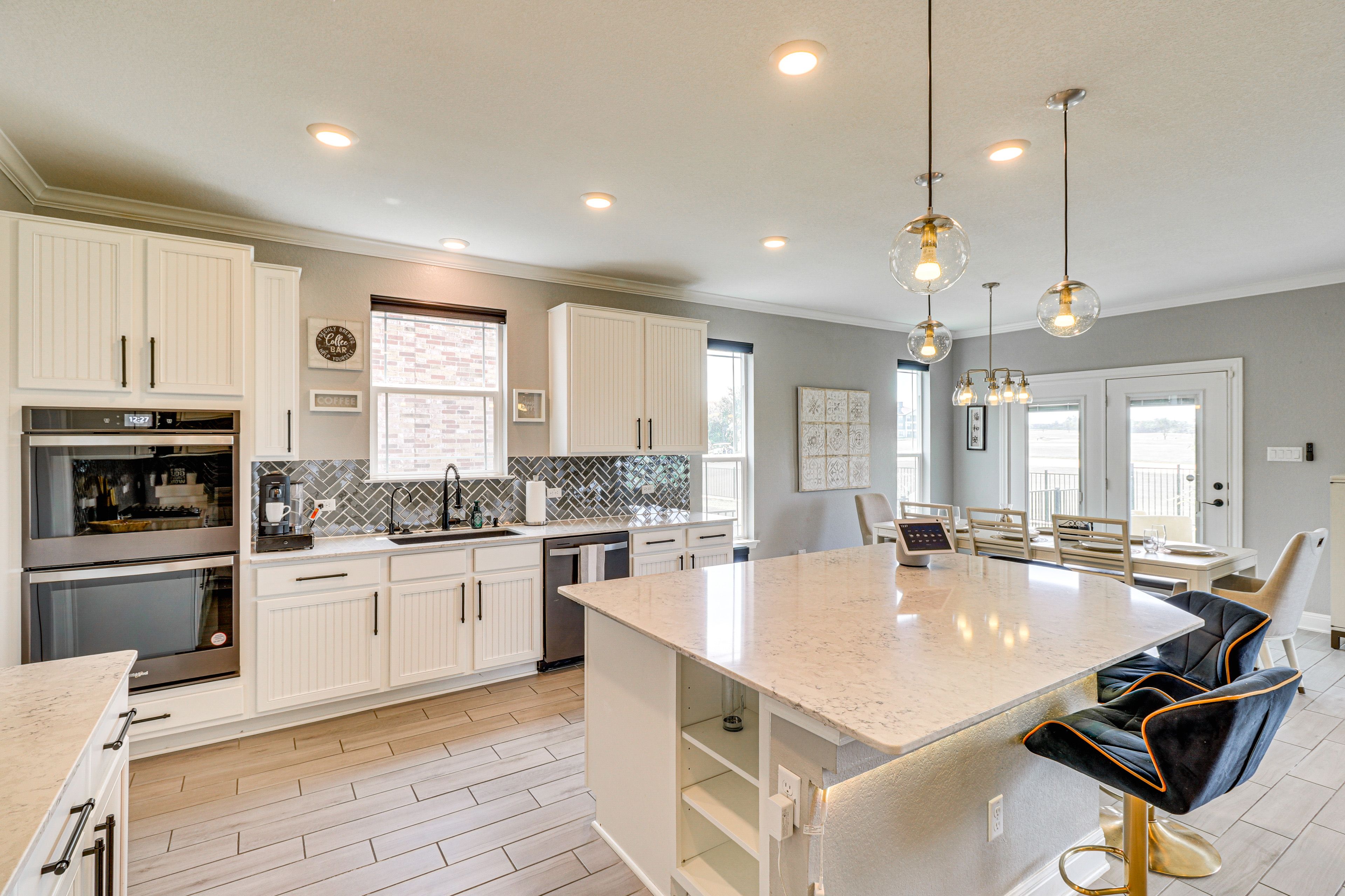 Kitchen | 1st Floor | Nespresso Coffee Maker | Toaster | Cooking Basics