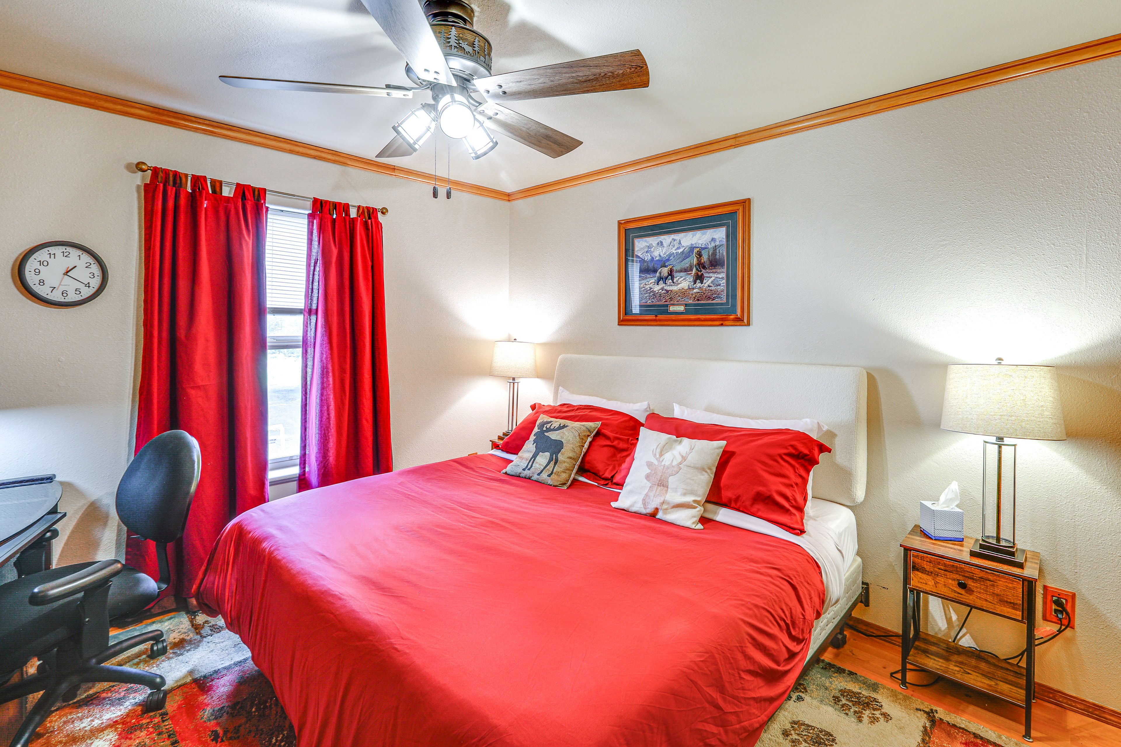 Bedroom 2 | King Bed | 2nd Floor