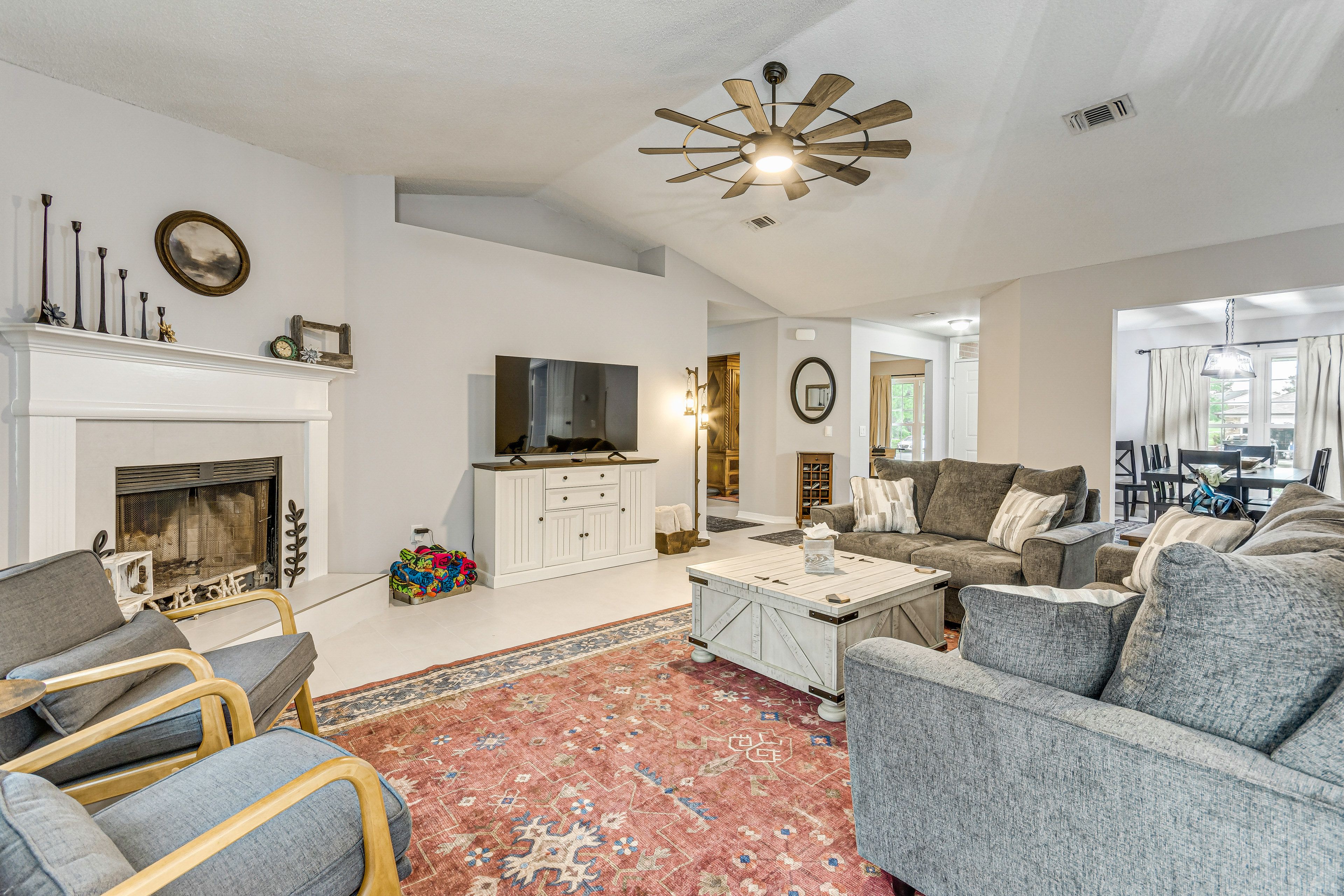 Living Room | Central A/C & Heating | Fireplace