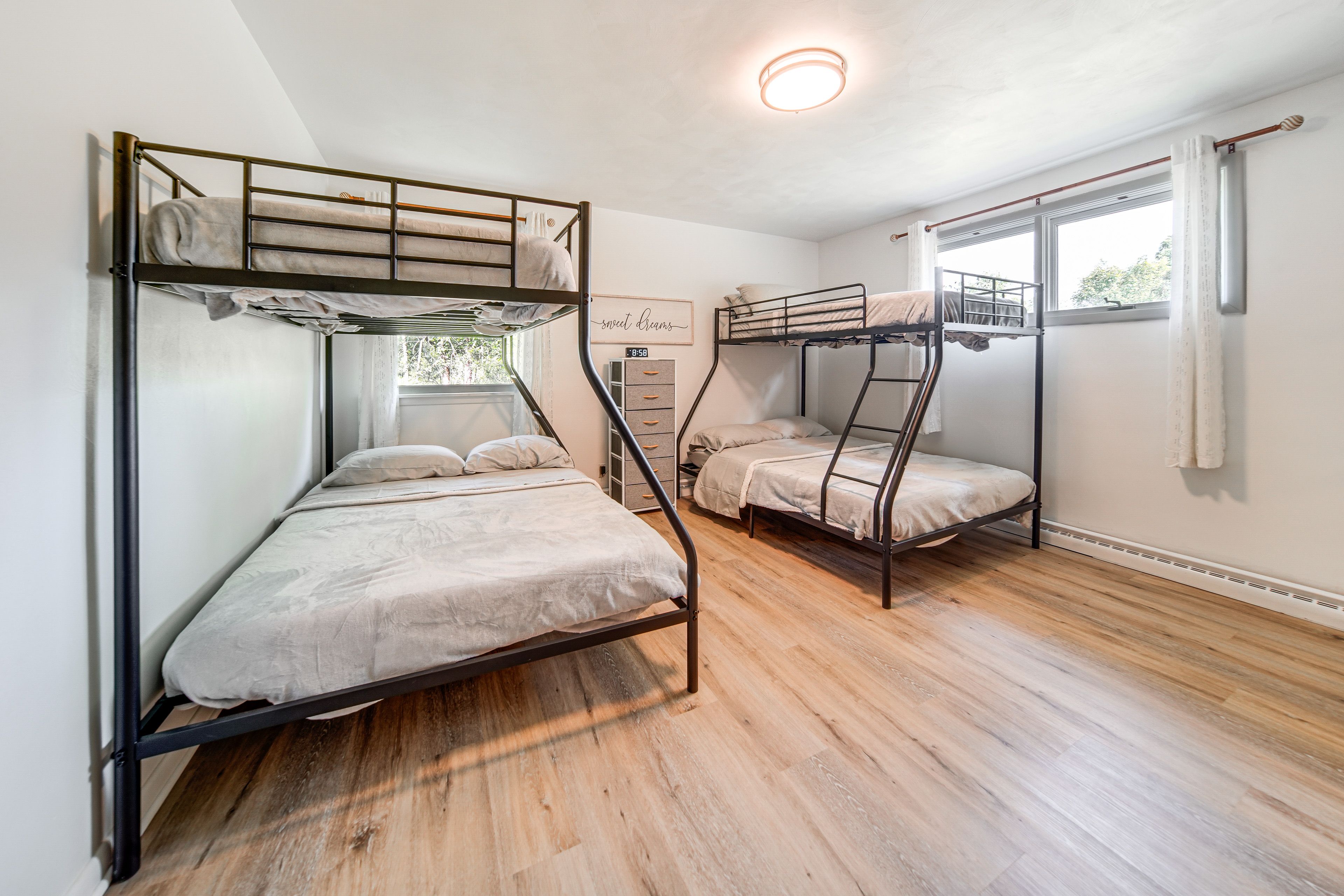 Bedroom 3 | 2 Twin/Full Bunk Beds