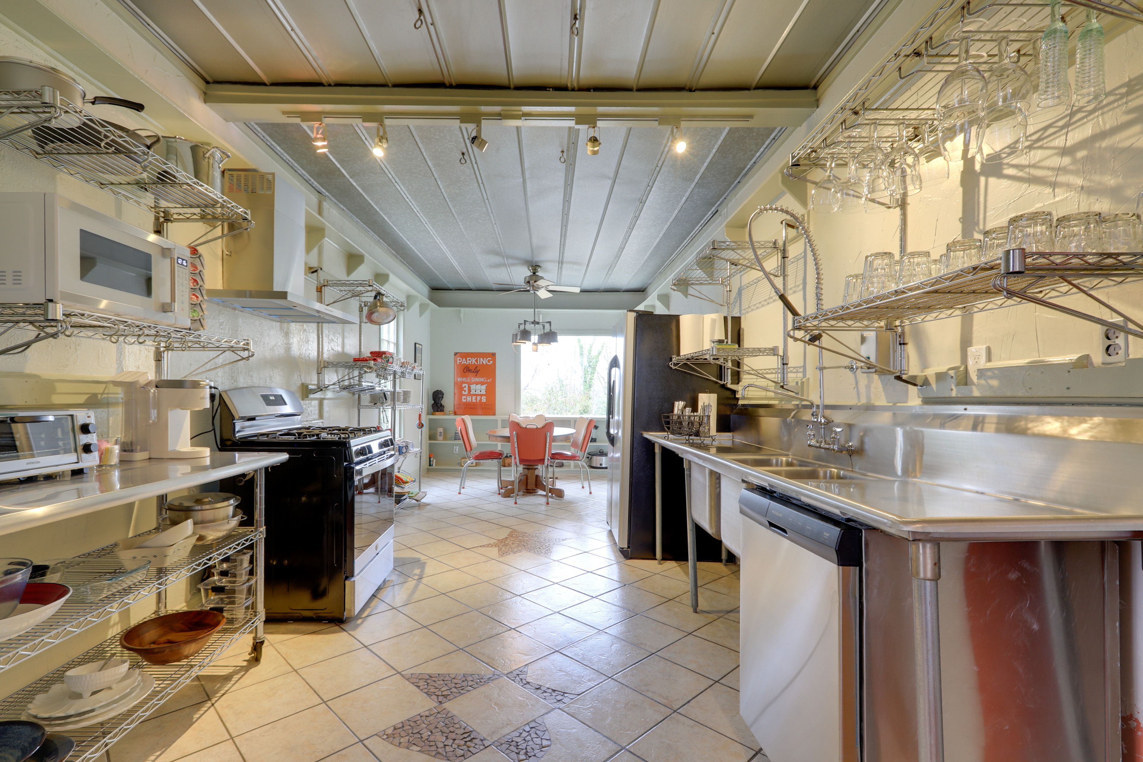 Kitchen | Cooking Basics | Dishwasher | 1st Floor