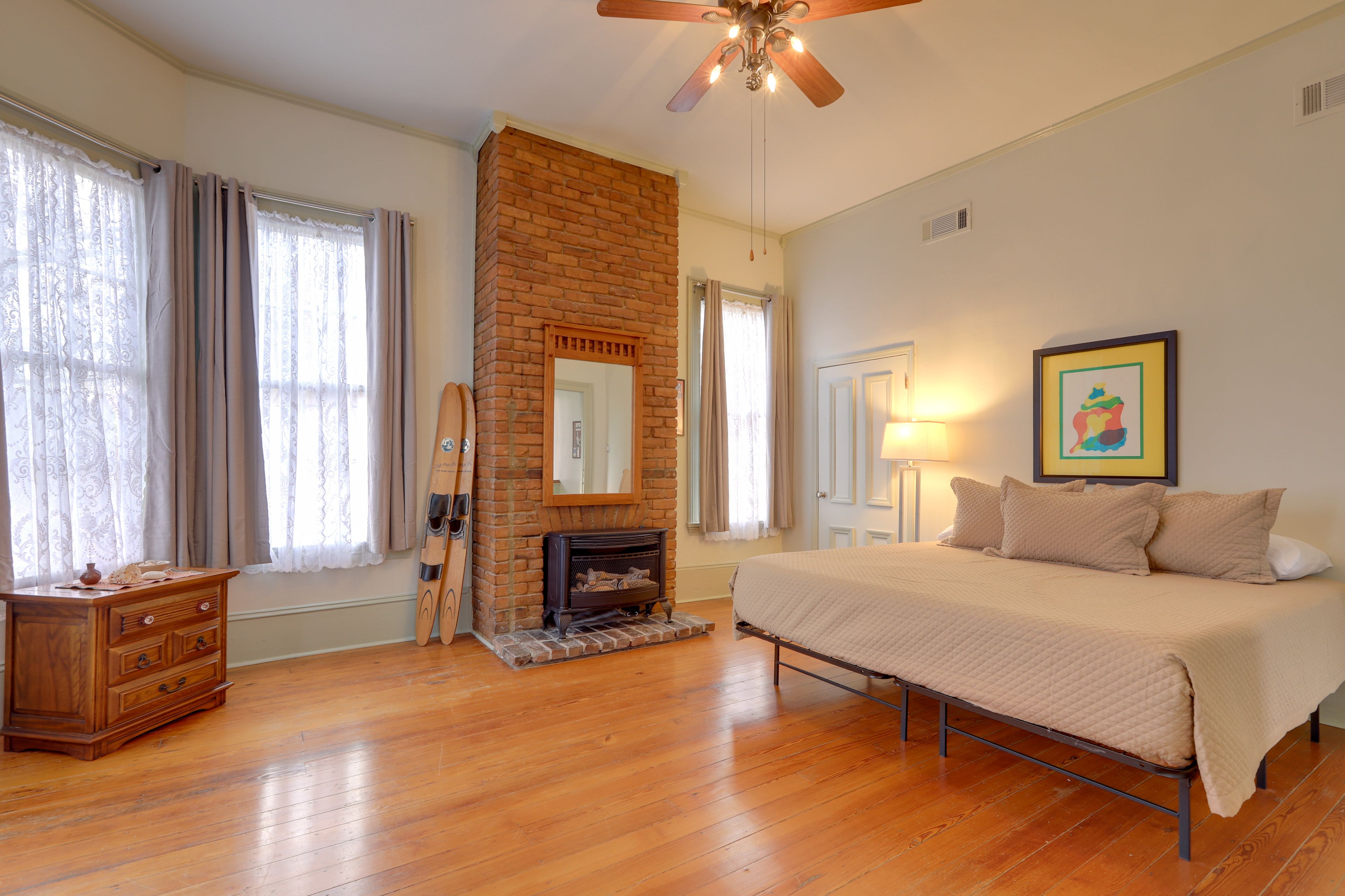 Bedroom 3 | King Bed | 2nd Floor