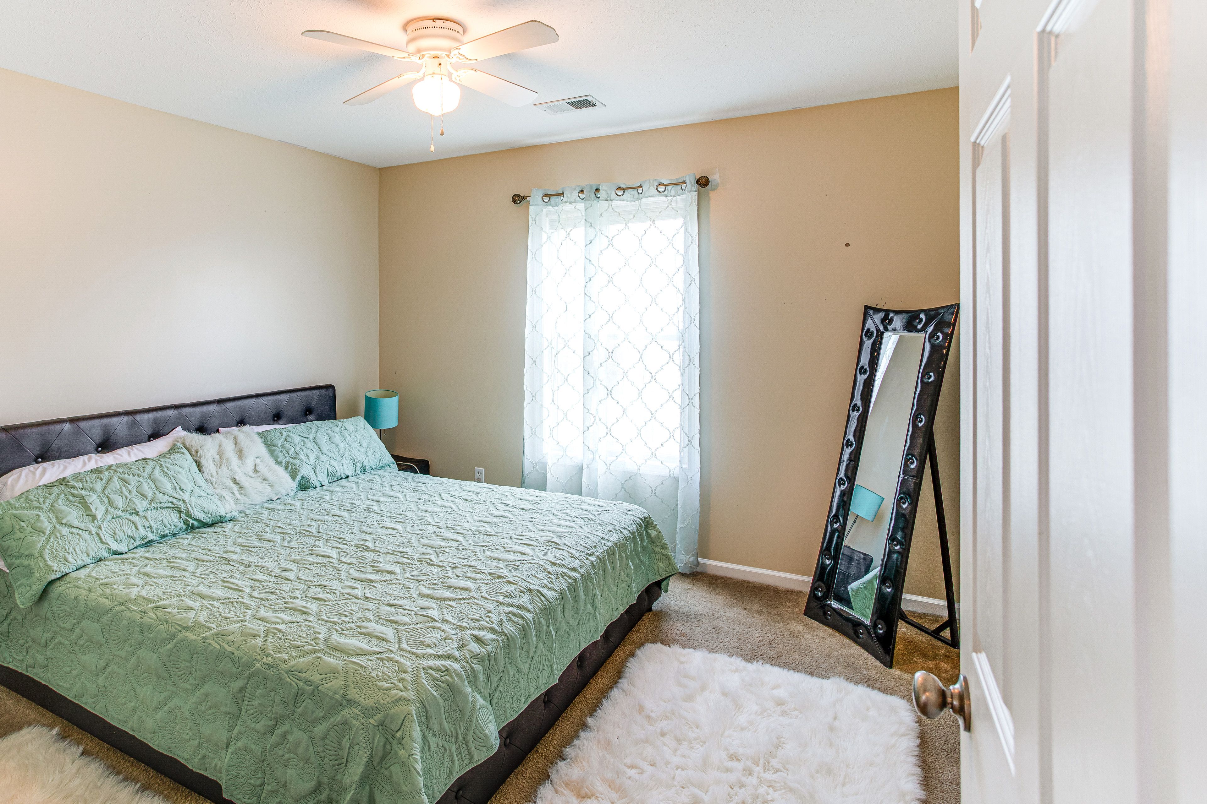 Bedroom 2 | King Bed | 2nd Floor