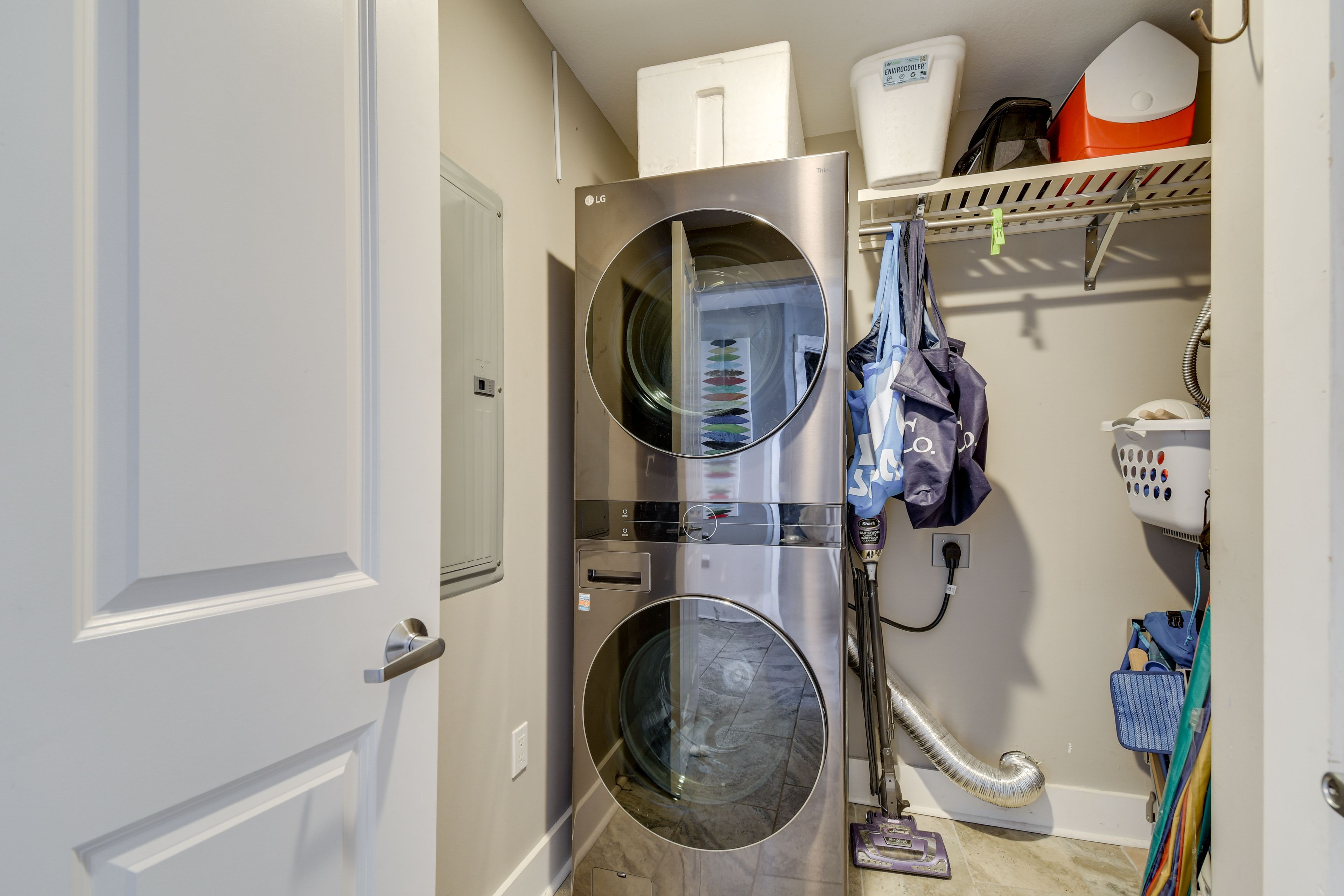 Laundry Area | Washer & Dryer