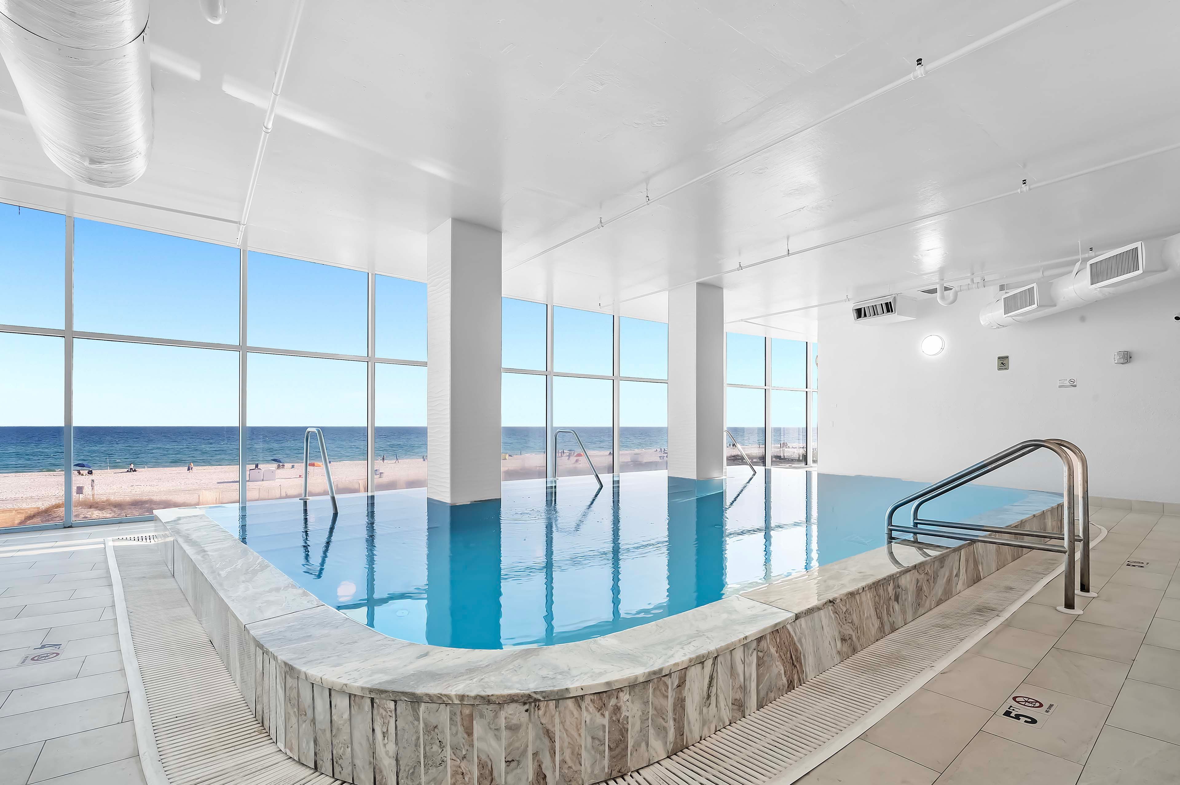 Island Tower | Community Amenities