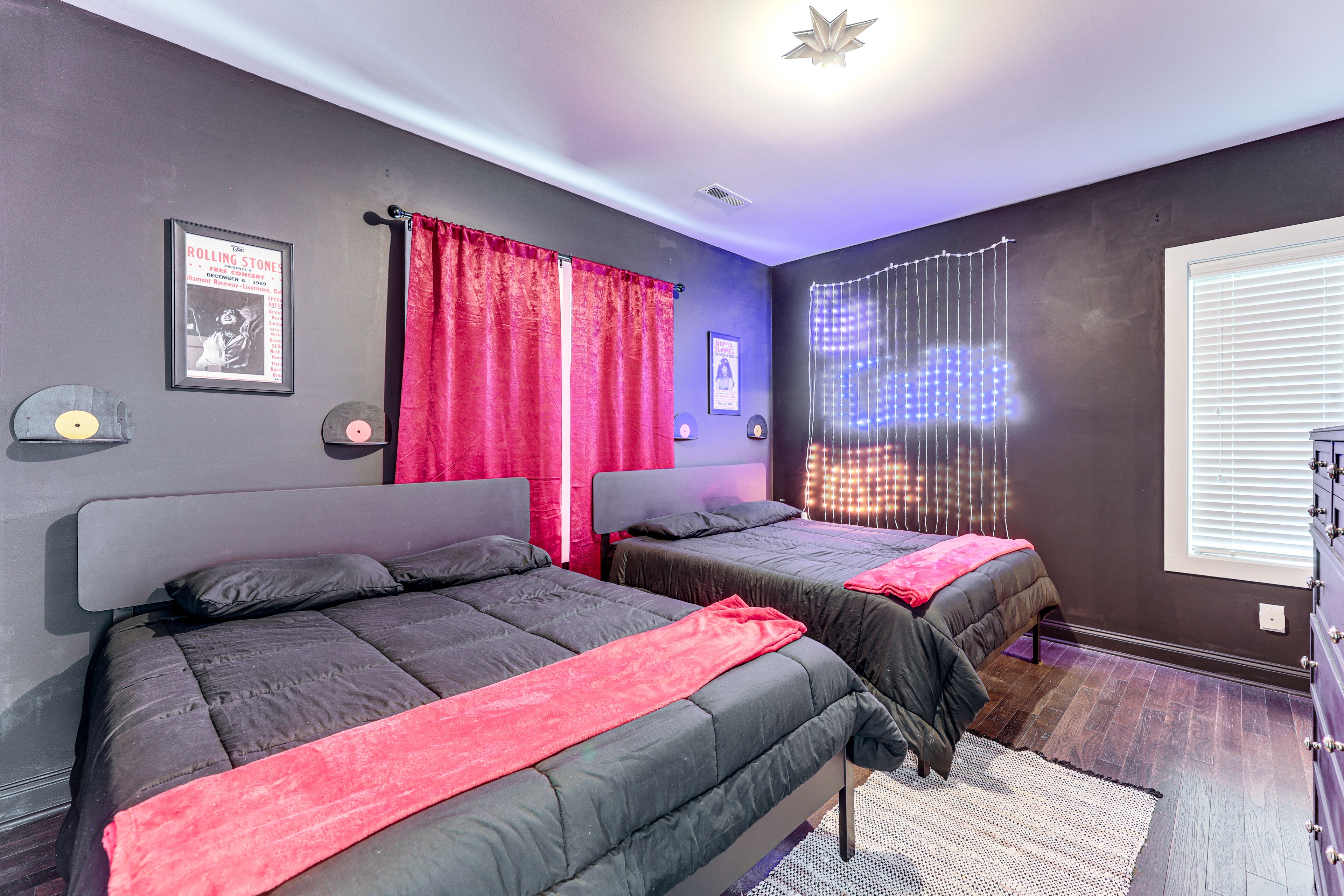 Bedroom 2 | 1st Floor | 2 Queen Beds
