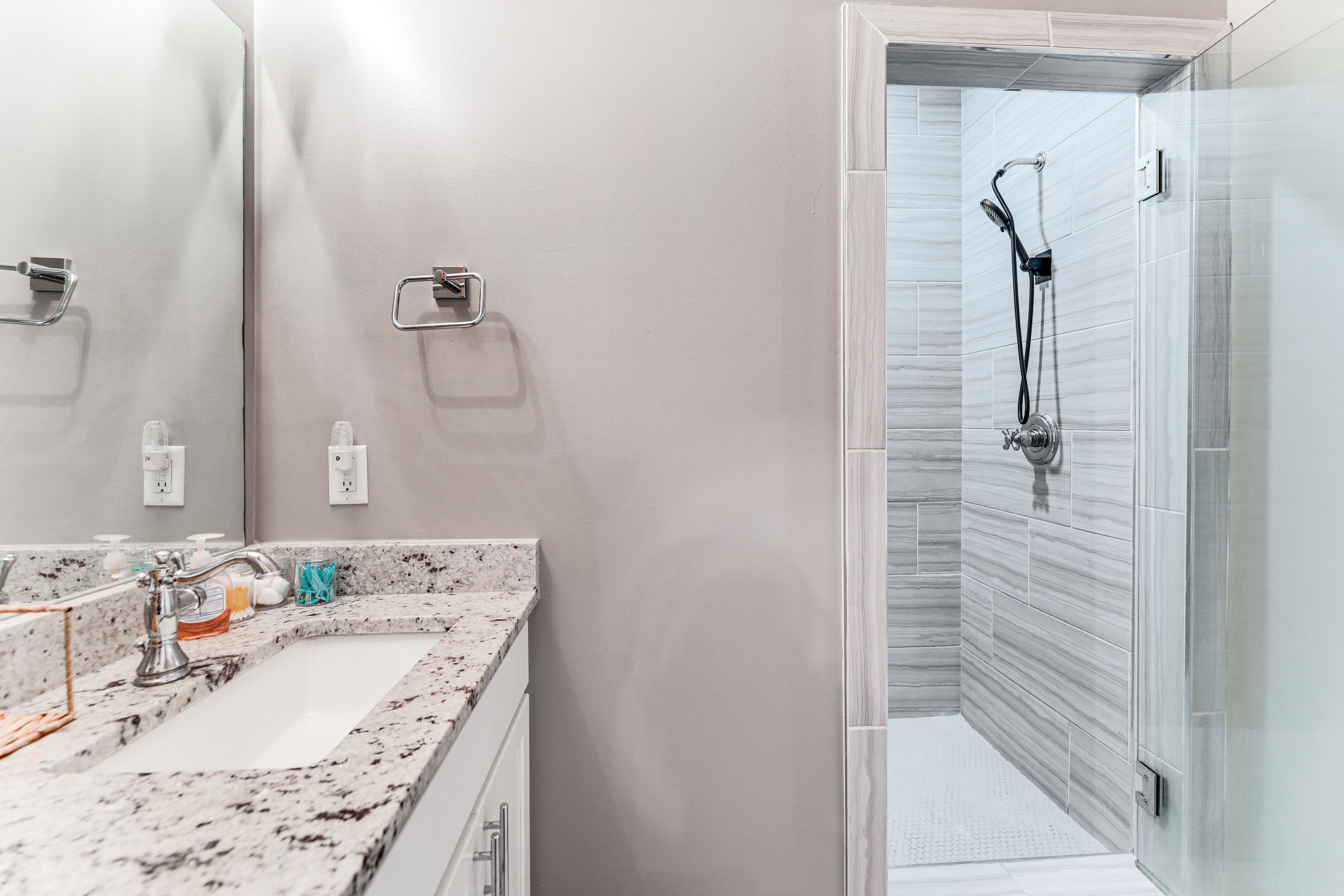 En-Suite Bathroom | 1st Floor