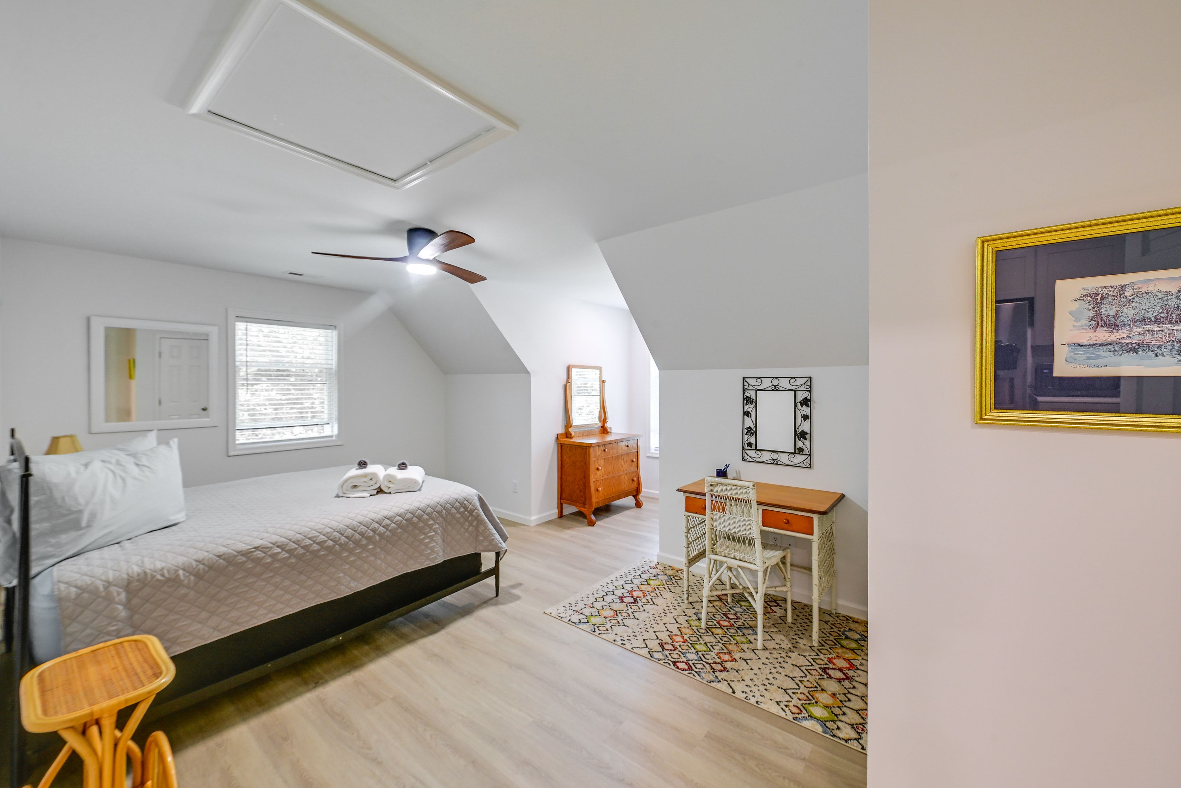 Bedroom 1 | Queen Bed | Linens Provided