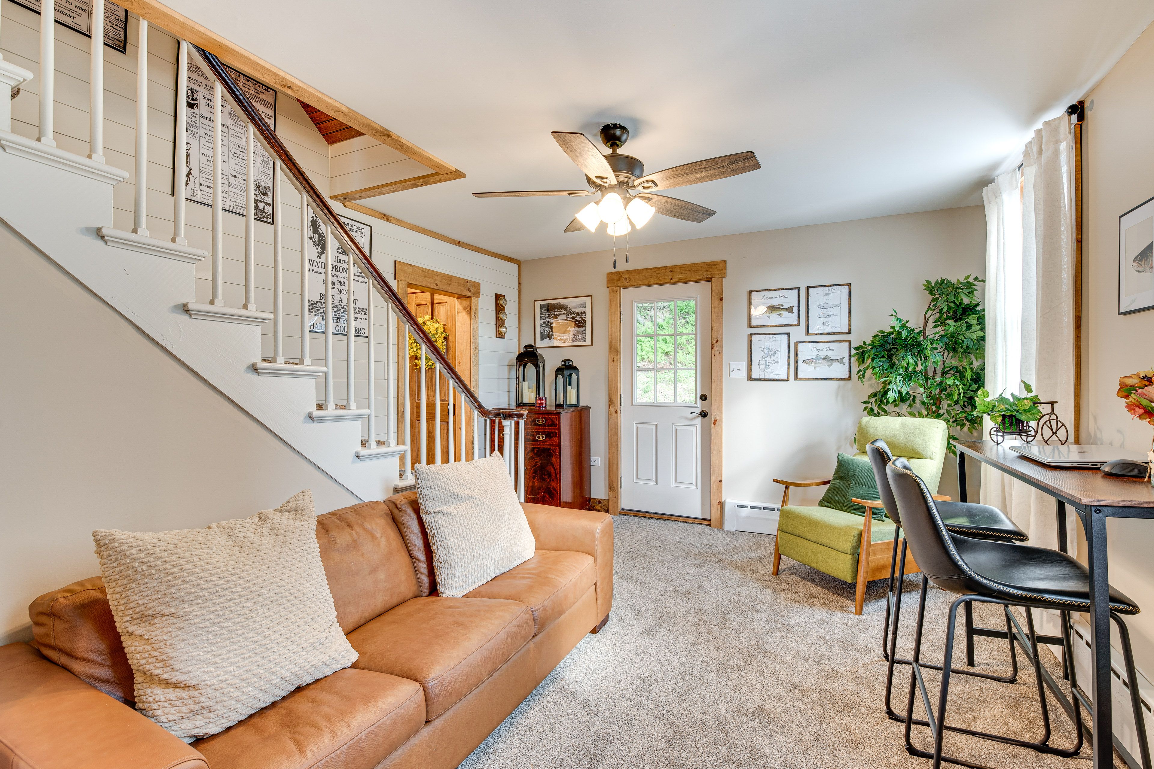 Sitting Room | 1st Floor