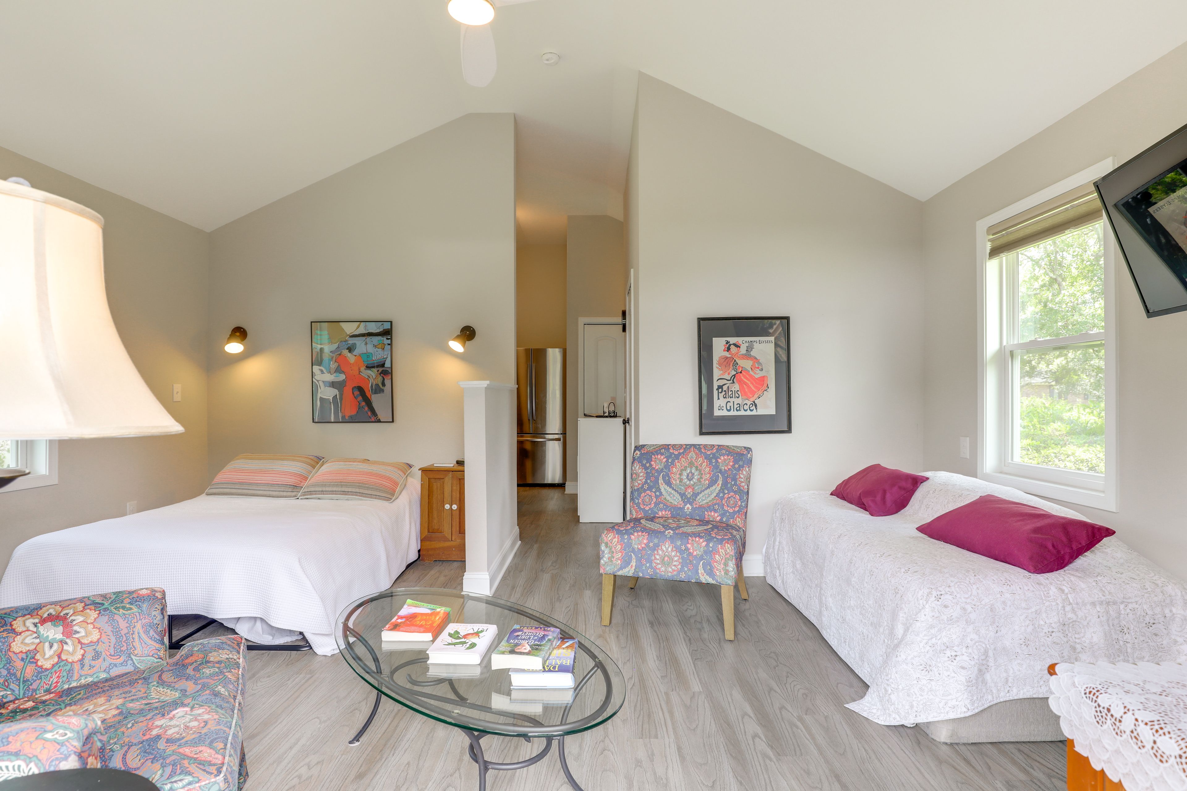 Studio | Smart TV | Free WiFi | Single-Story Unit