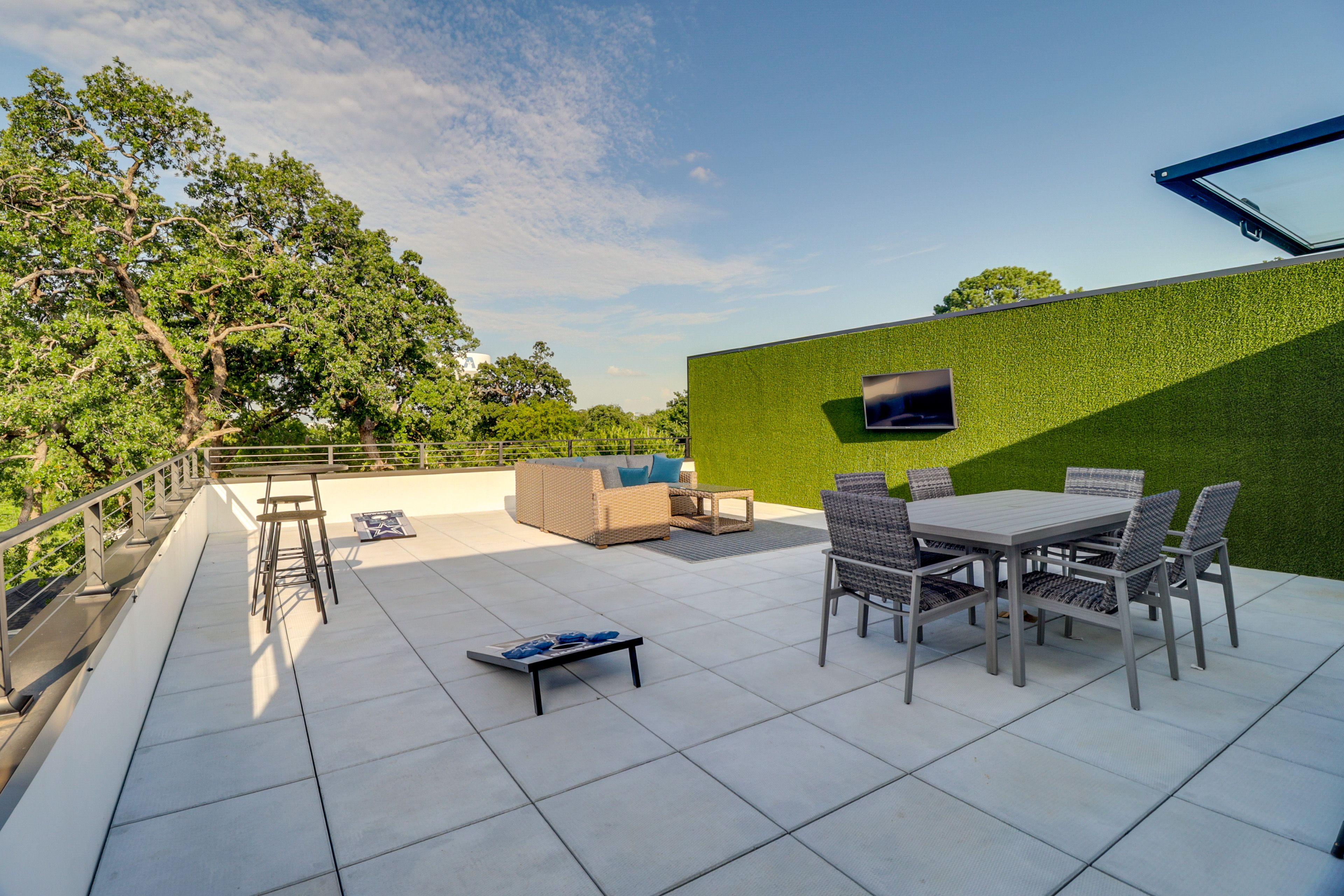 Rooftop Deck | Bar | Cornhole | AT&T Stadium Views