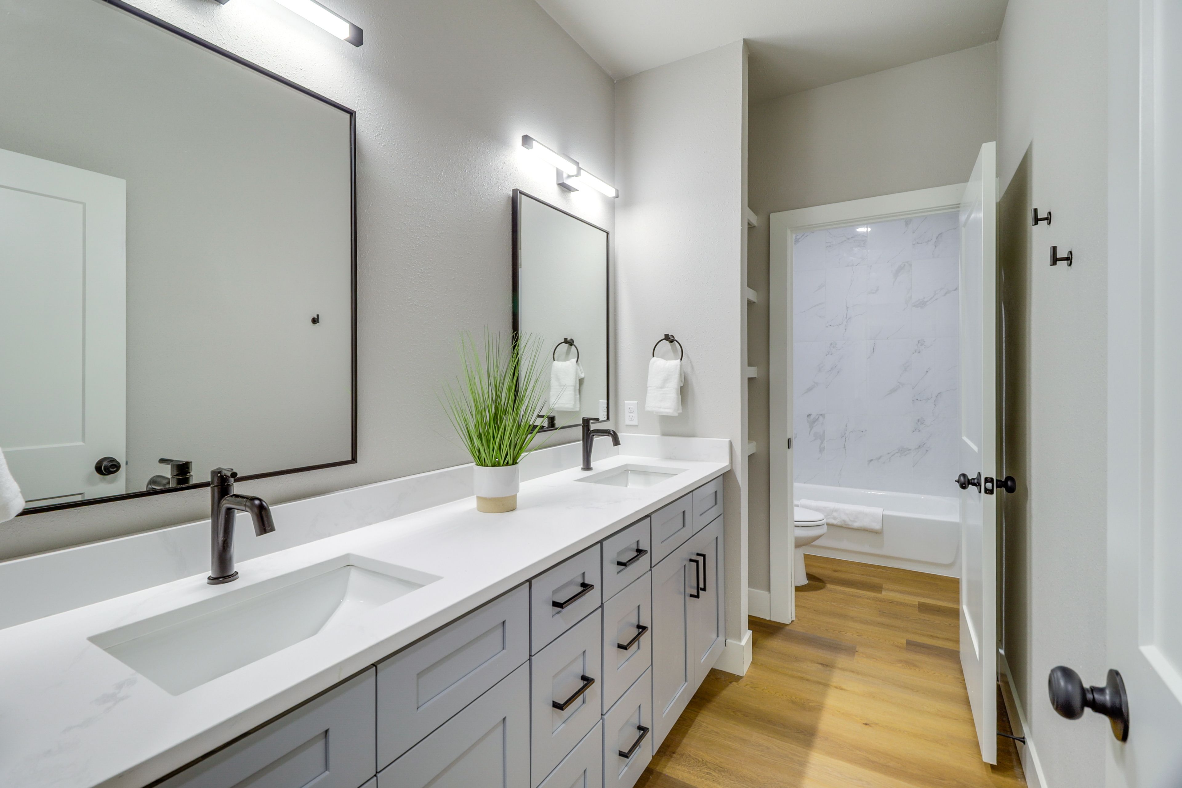 Jack-and-Jill Bathroom | 2nd Floor
