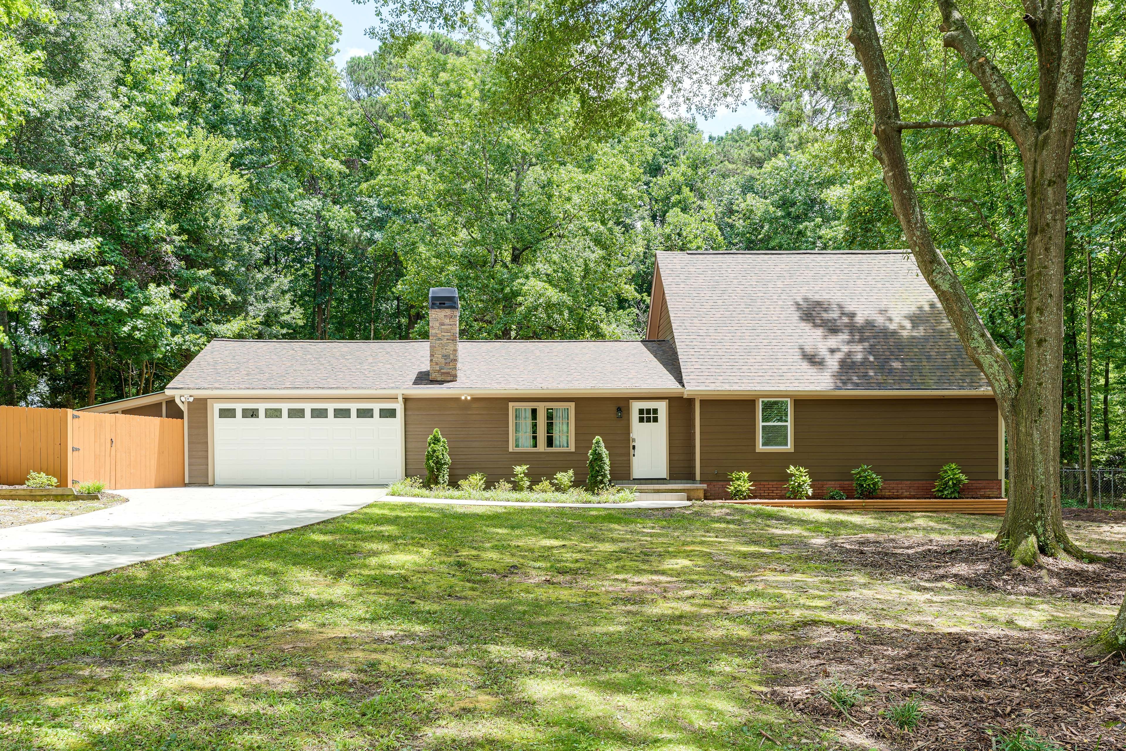 Exterior | 2-Story Home