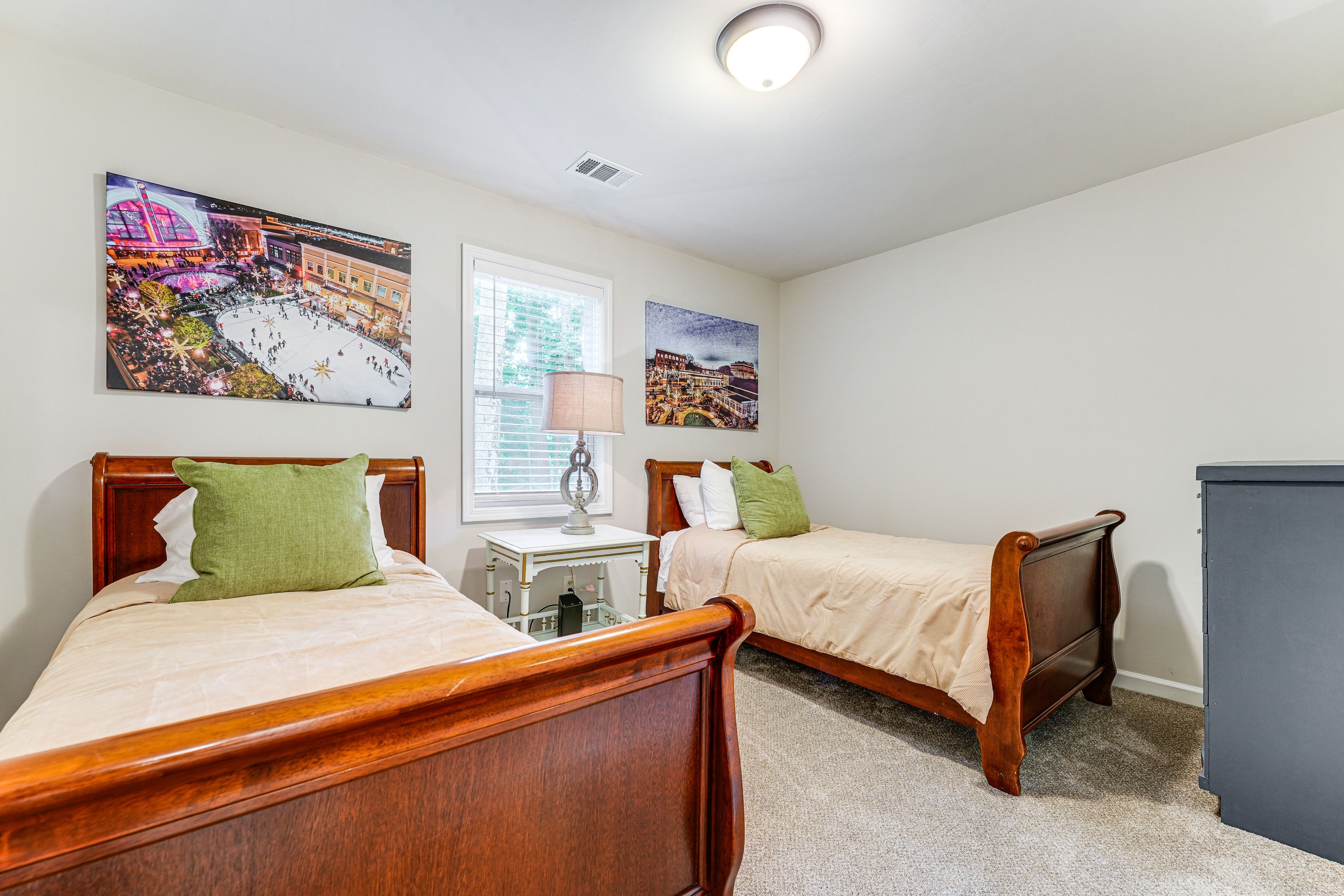 Bedroom 3 | 1st Floor | 2 Twin Beds