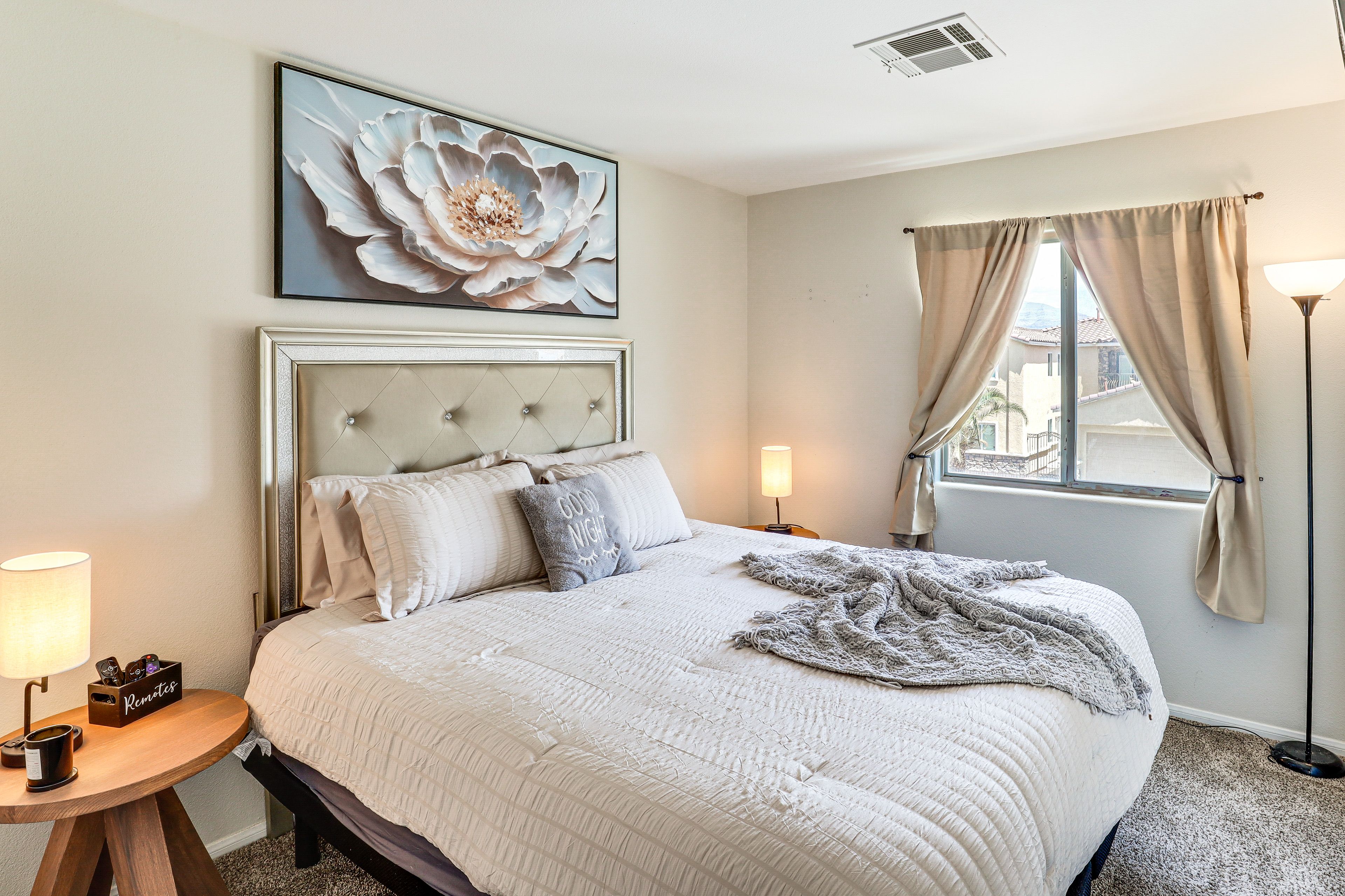 Bedroom 5 | Queen Bed | Smart TV | 2nd Floor