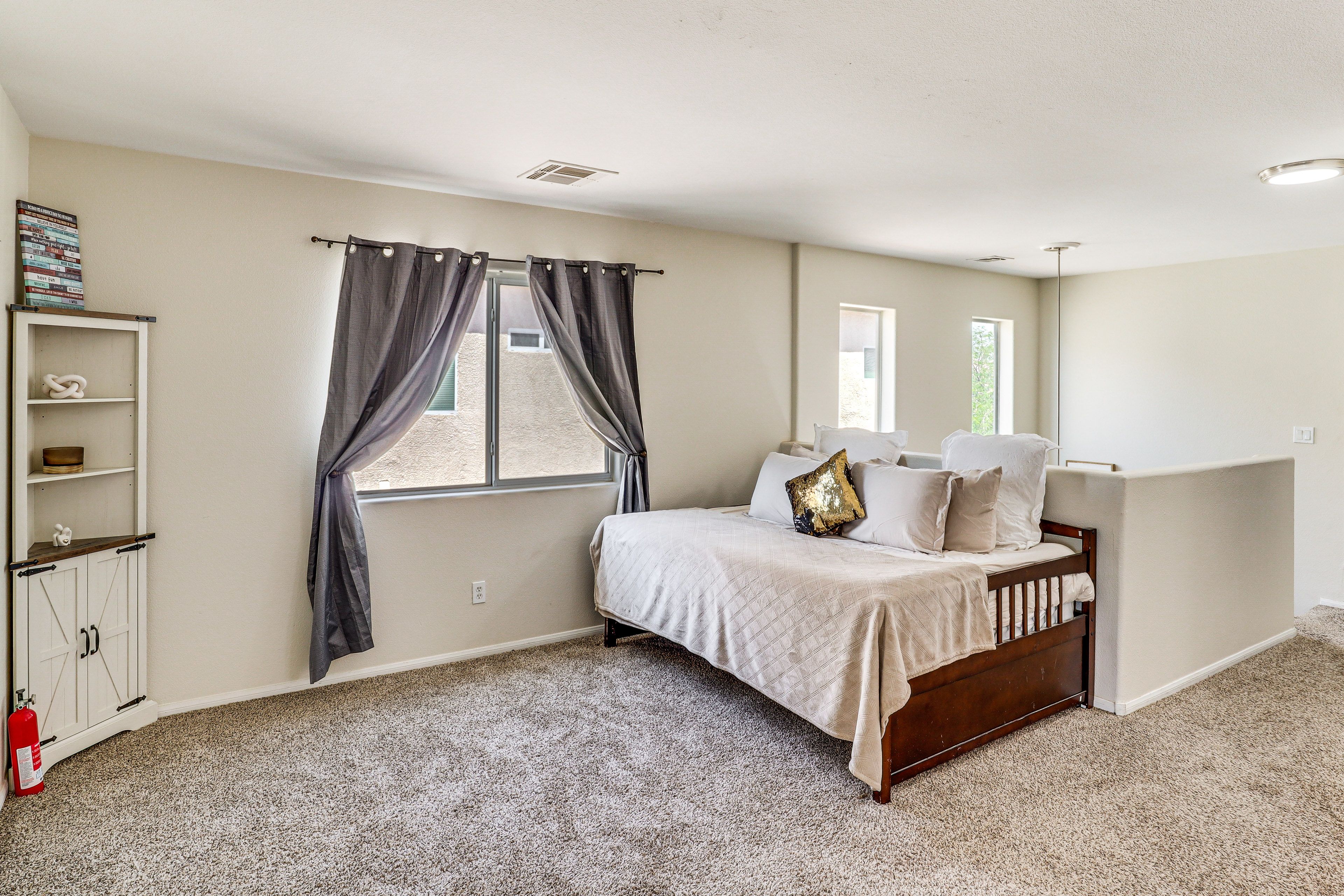 Loft | Queen Daybed | 2nd Floor