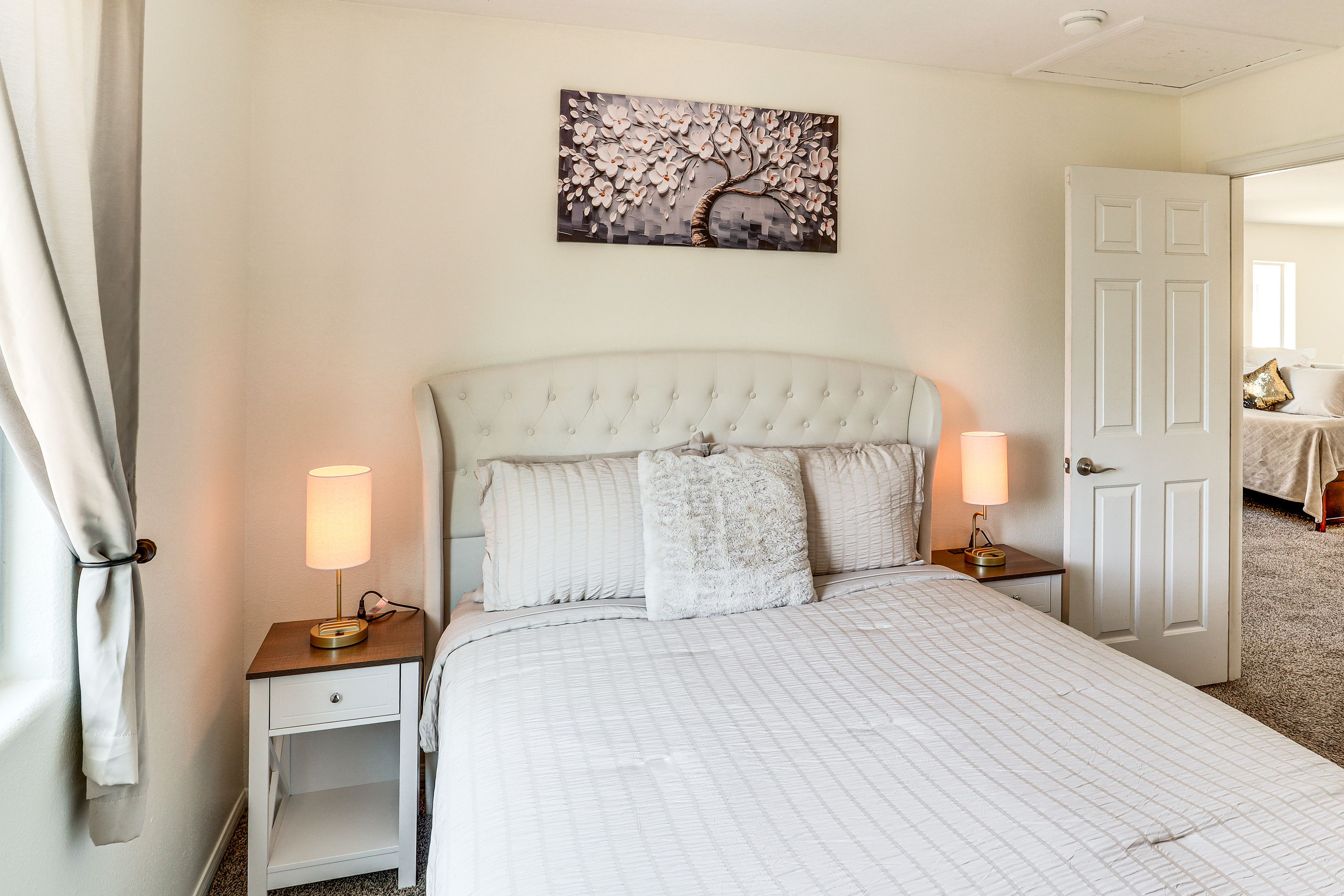 Bedroom 3 | Queen Bed | Workstation | Smart TV | 2nd Floor