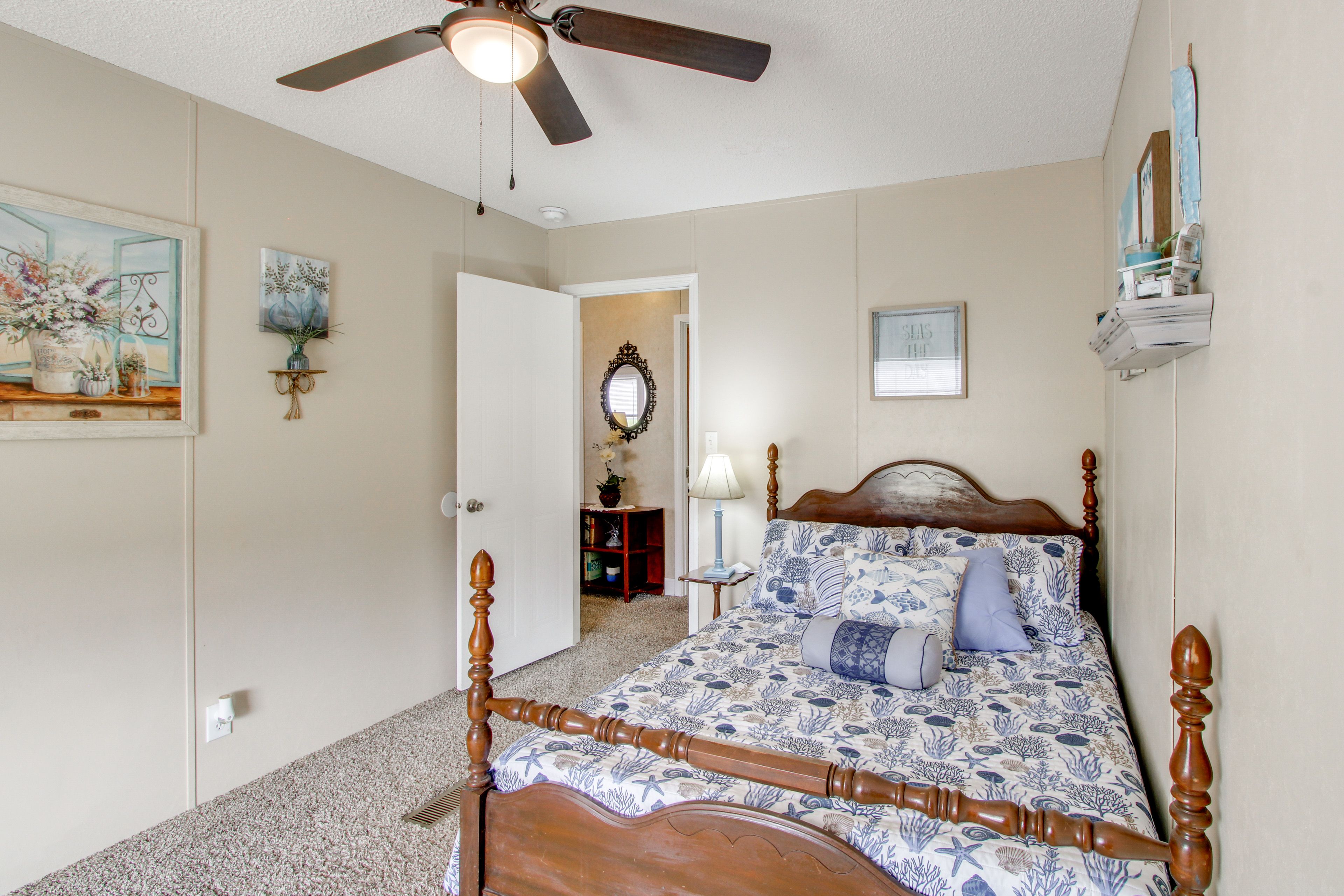 Bedroom 2 | Full Bed | Smart TV