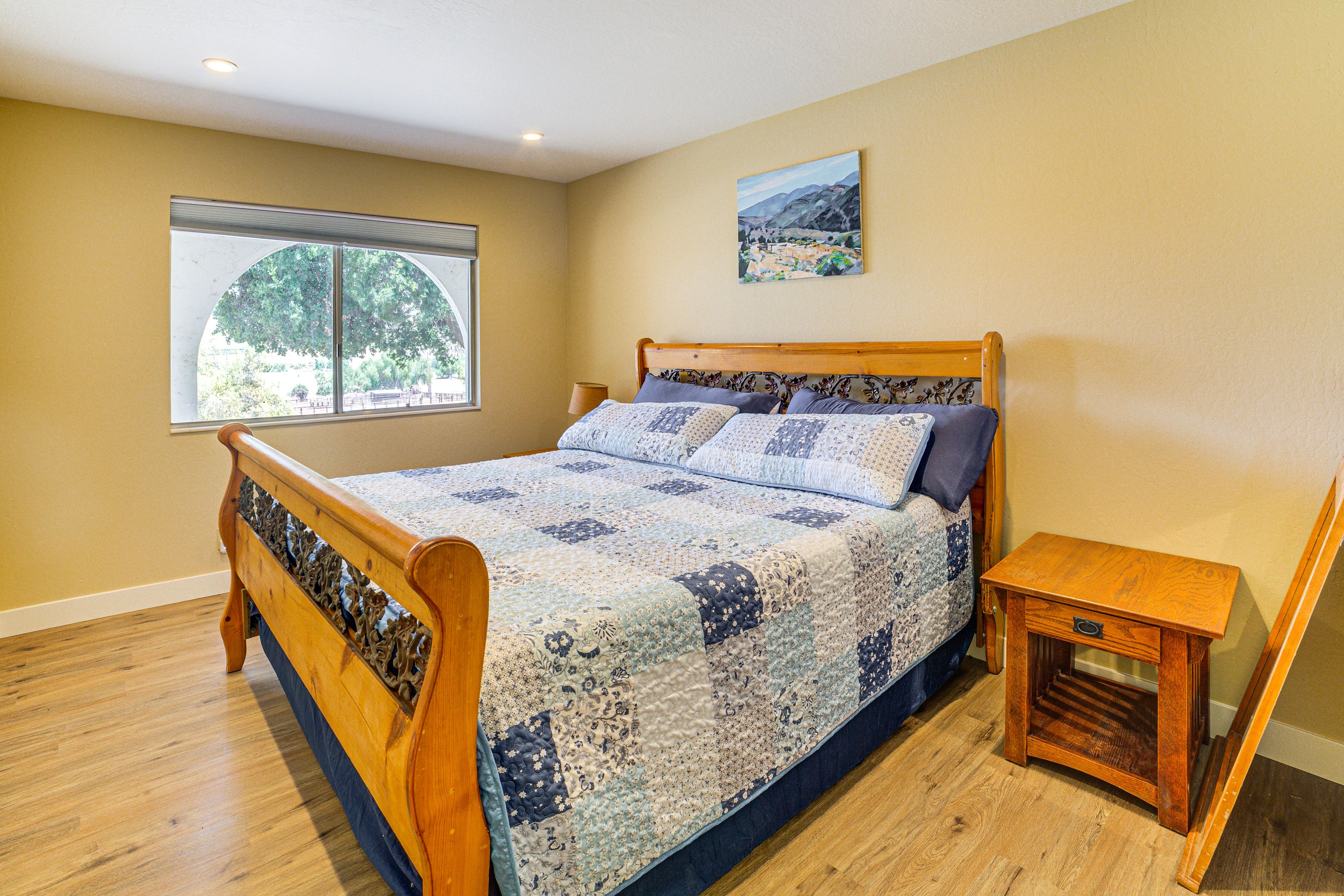 Bedroom 2 | King Bed