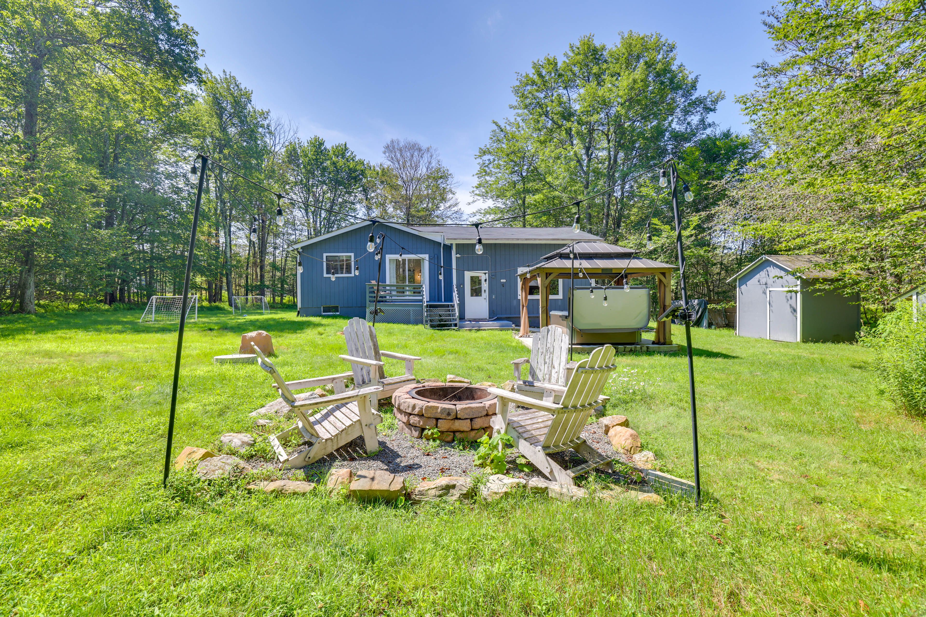 Tobyhanna Vacation Rental | 3BR | 1.5BA | 1,800 Sq Ft | 2 Steps Required