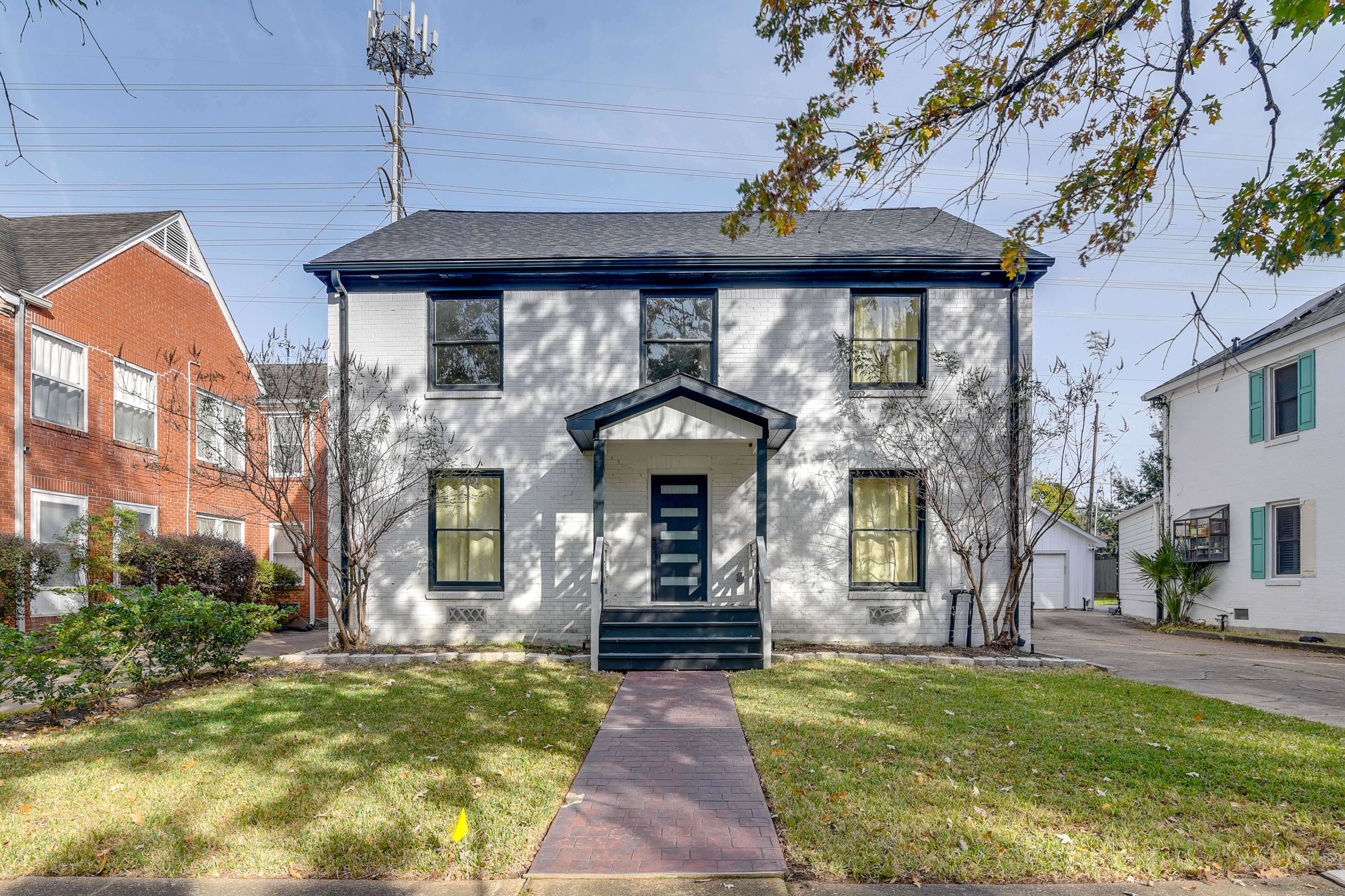 Exterior | 2-Story Home