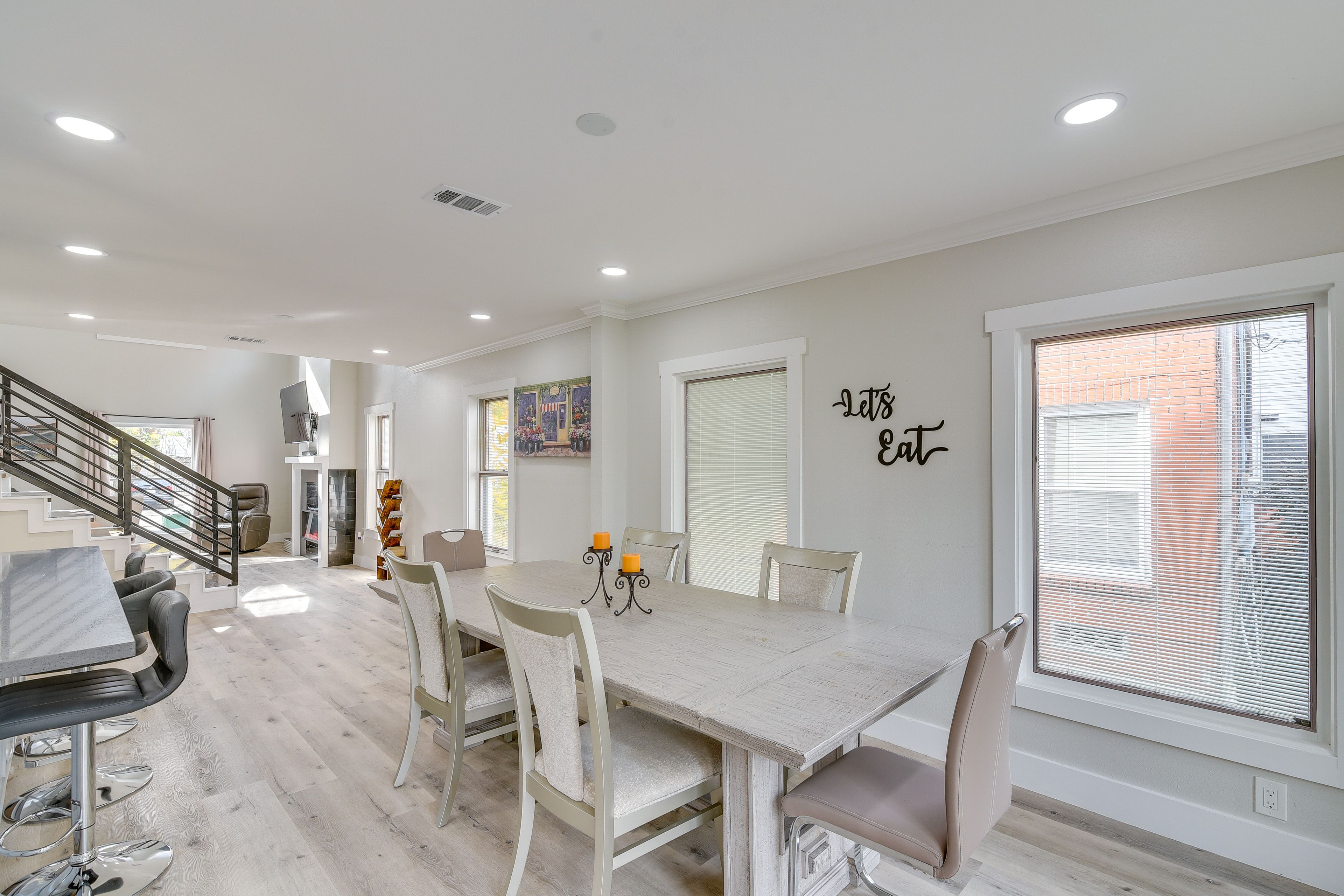 Dining Area | 1st Floor