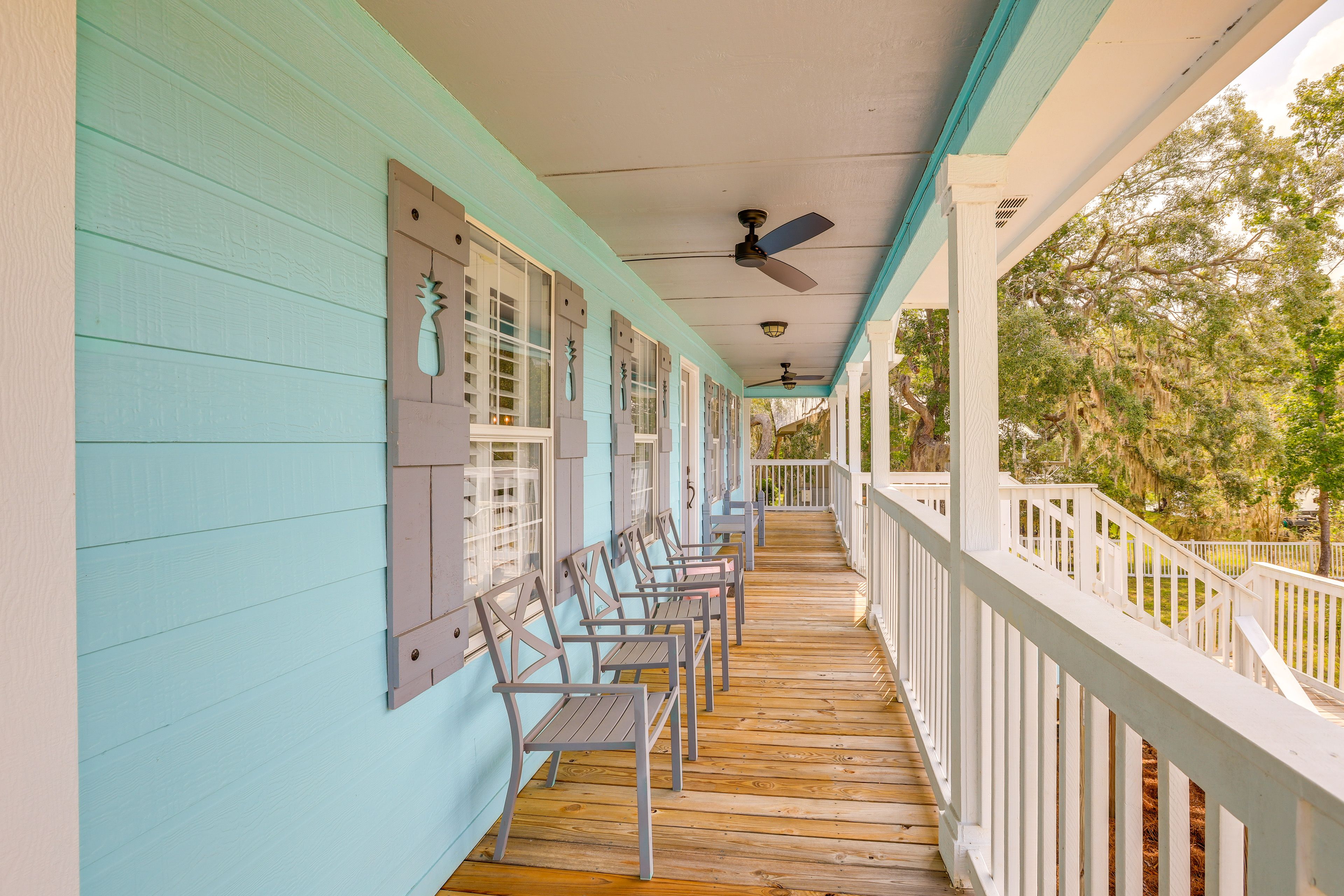 Deck | River View