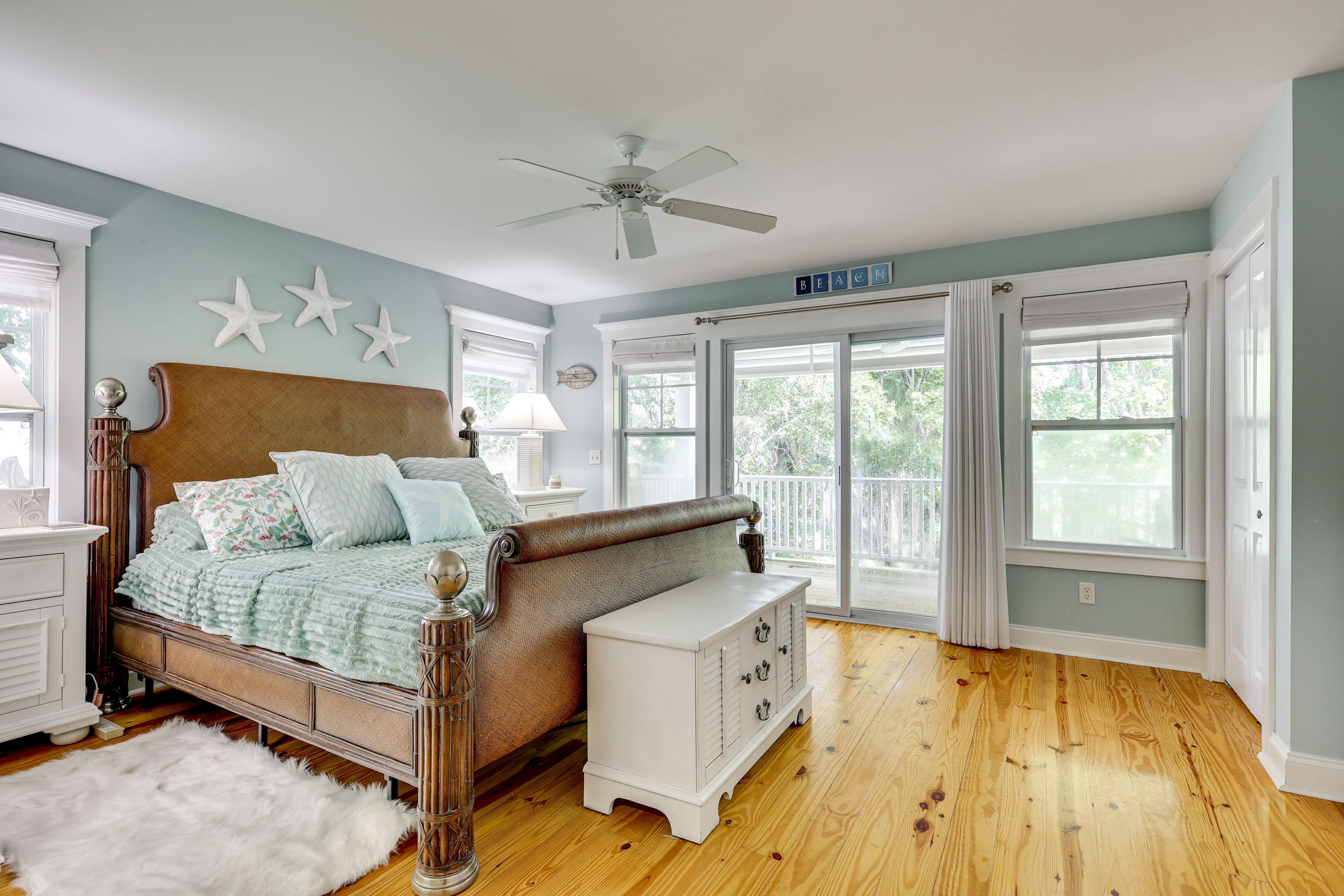 Bedroom 1 | King Bed | Linens Provided