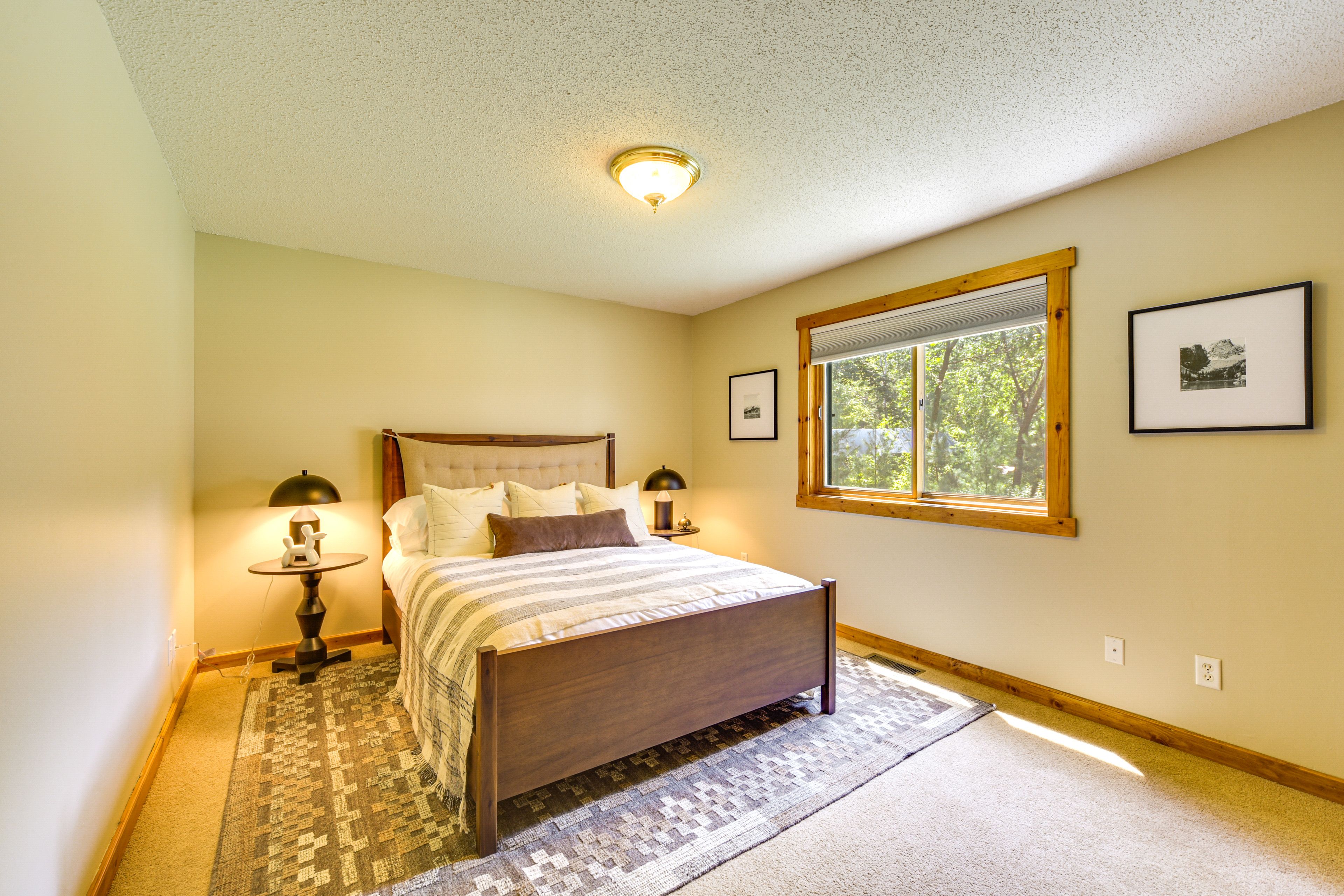 Bedroom 3 | 1st Floor | Queen Bed