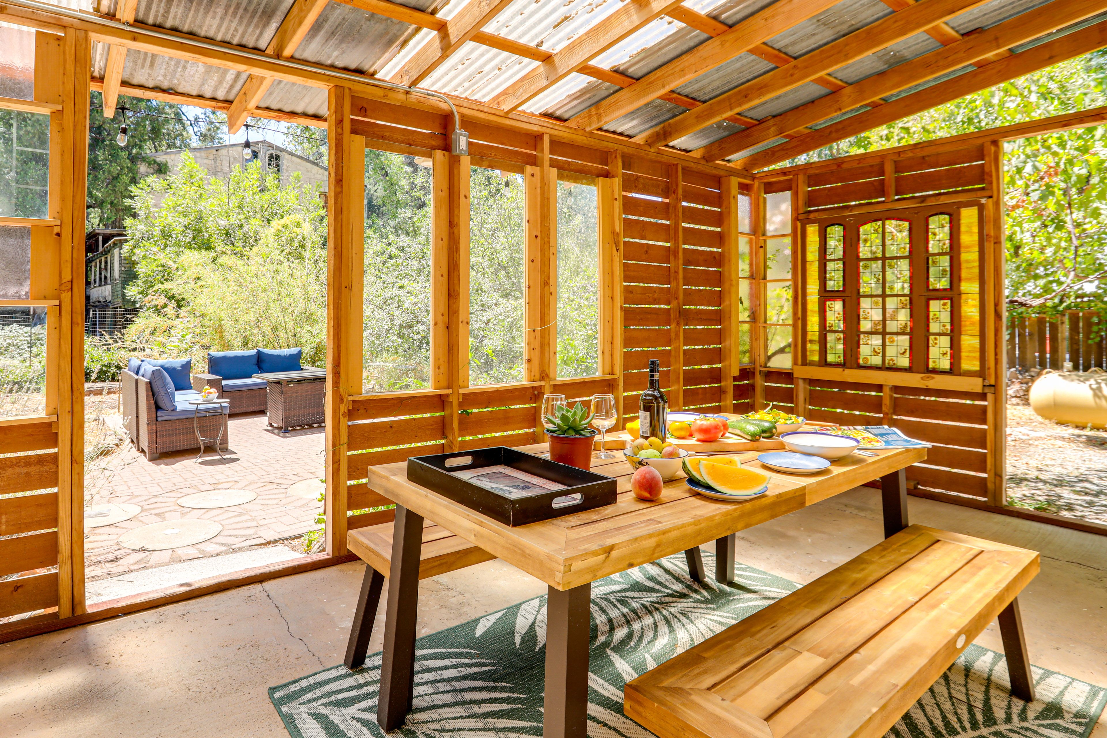 Fiddletown Vacation Rental | 1BR | 1BA | 900 Sq Ft | 1 Small Step to Enter