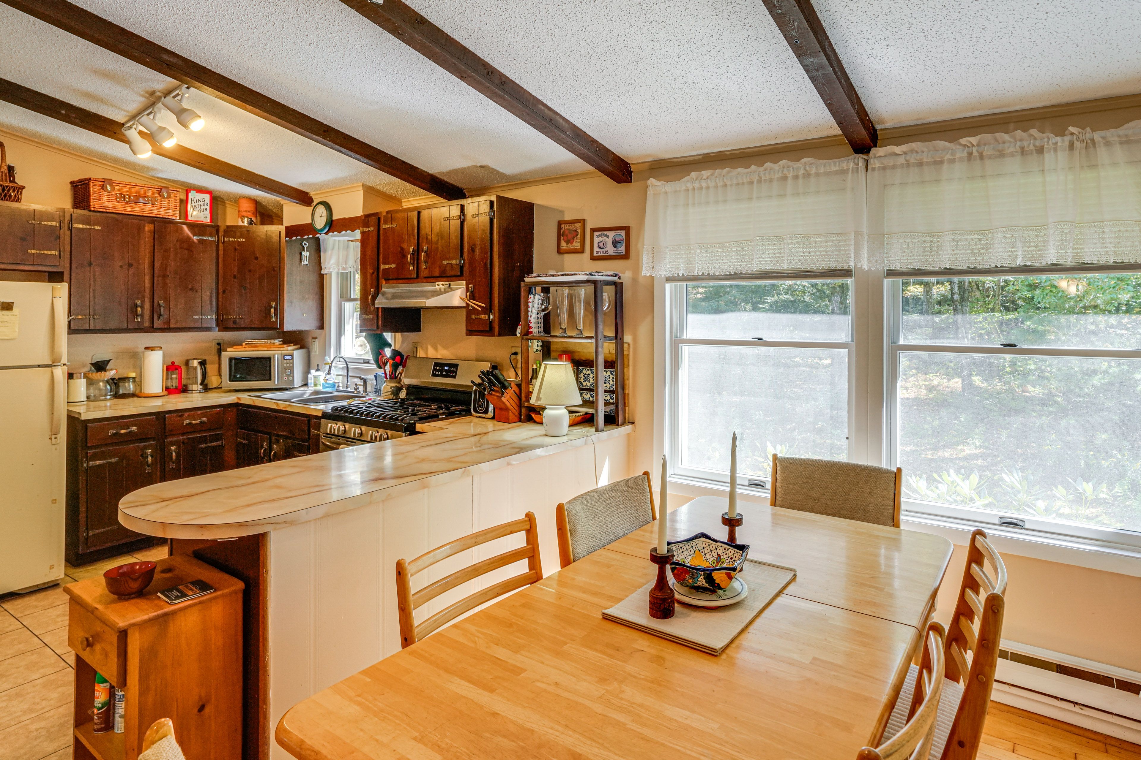 Dining Area | Kitchen | Cooking Basics