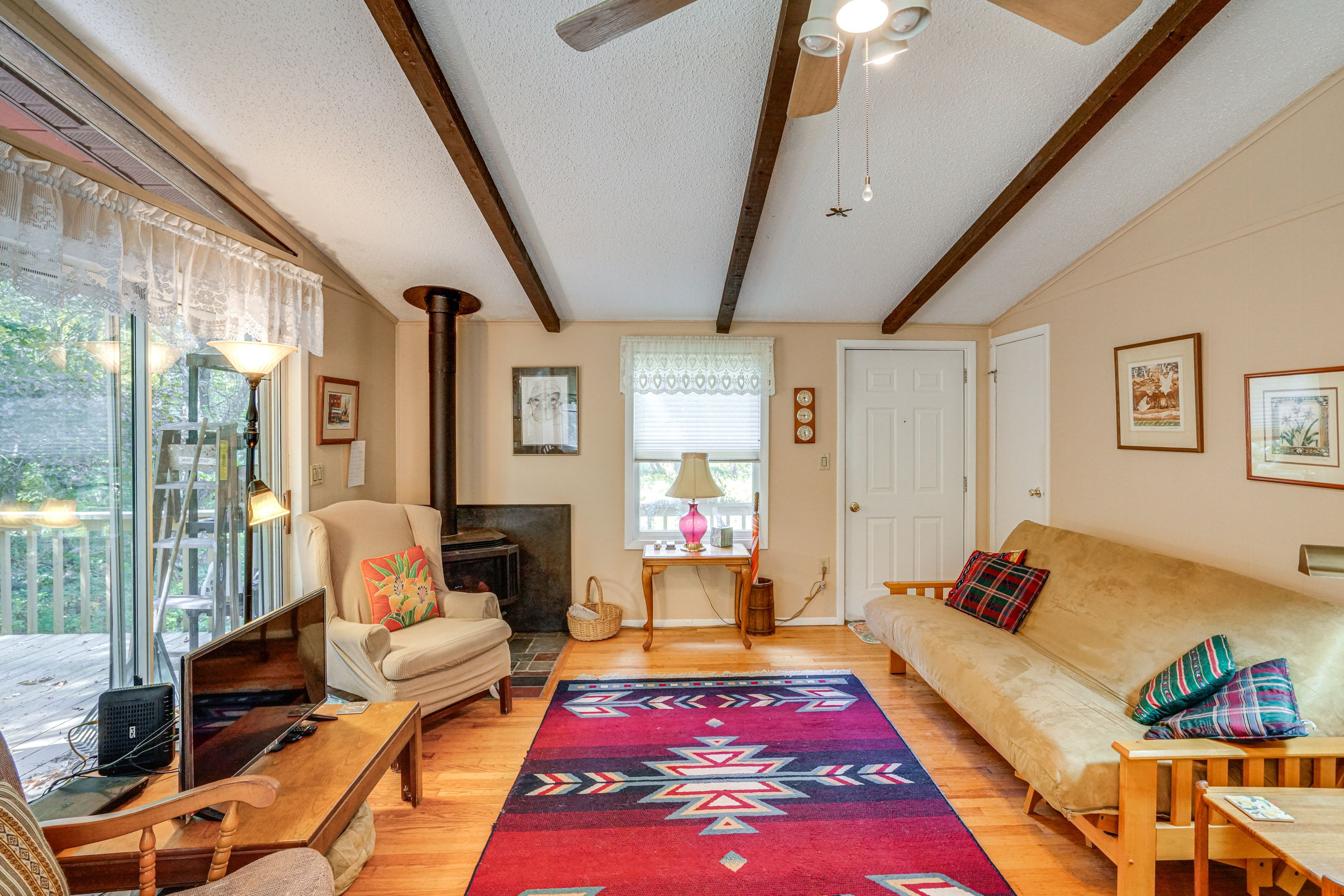 Living Room | Free WiFi