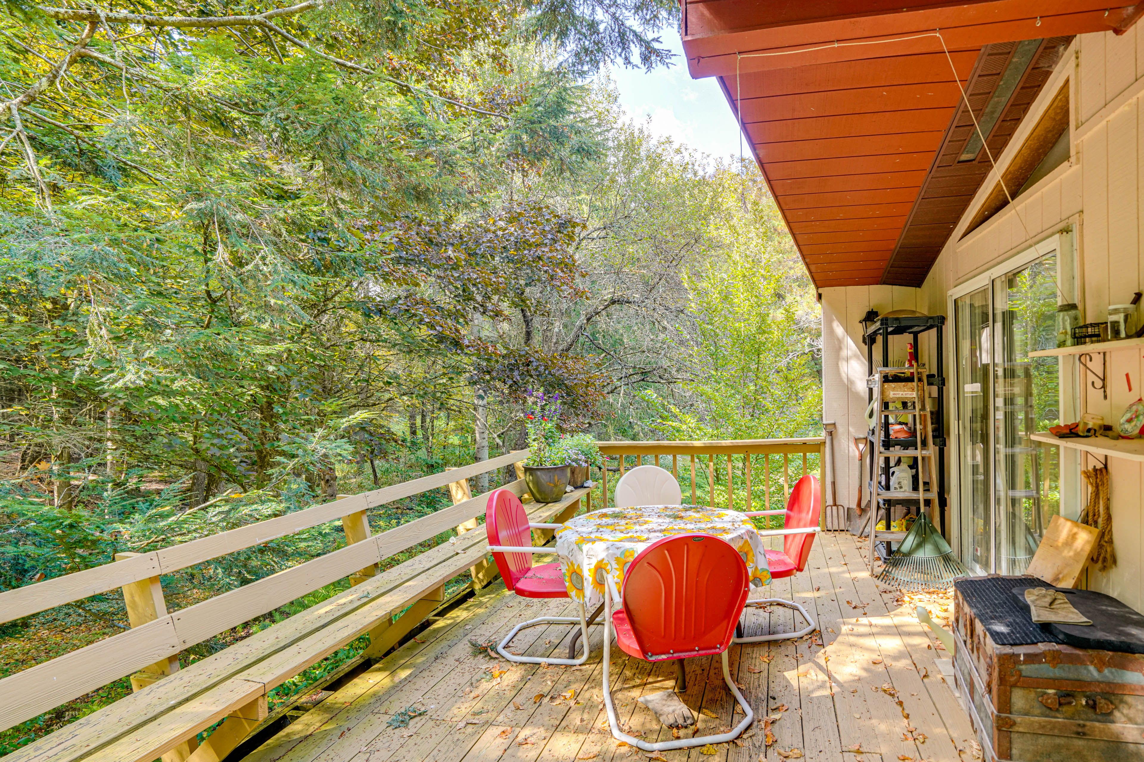 Private Deck | Outdoor Dining