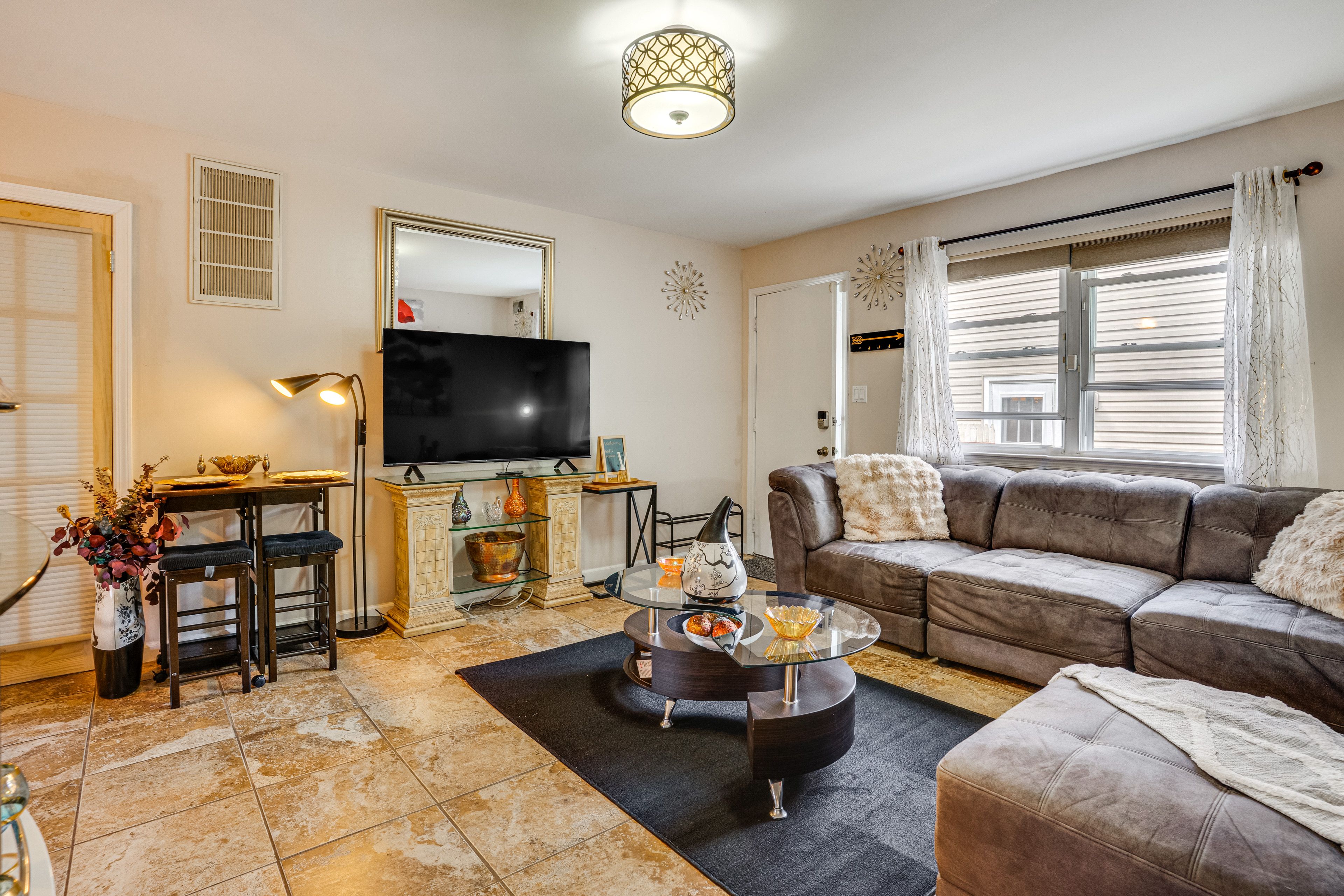 Baldwin Vacation Rental | 2BR | 1BA | 850 Sq Ft | 4 Steps to Enter